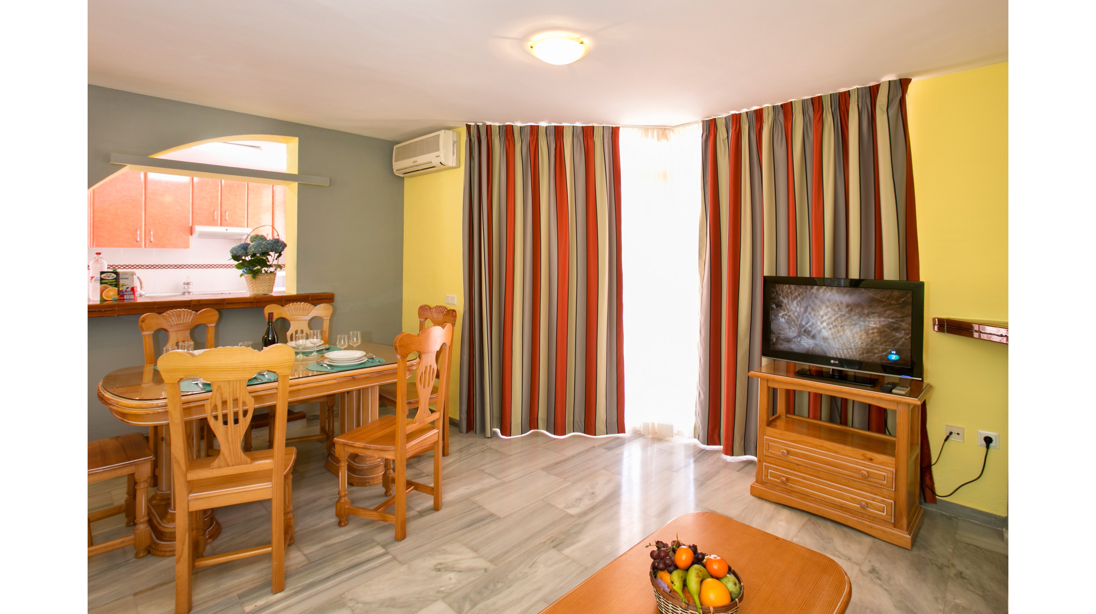 Ona Campanario Apartments