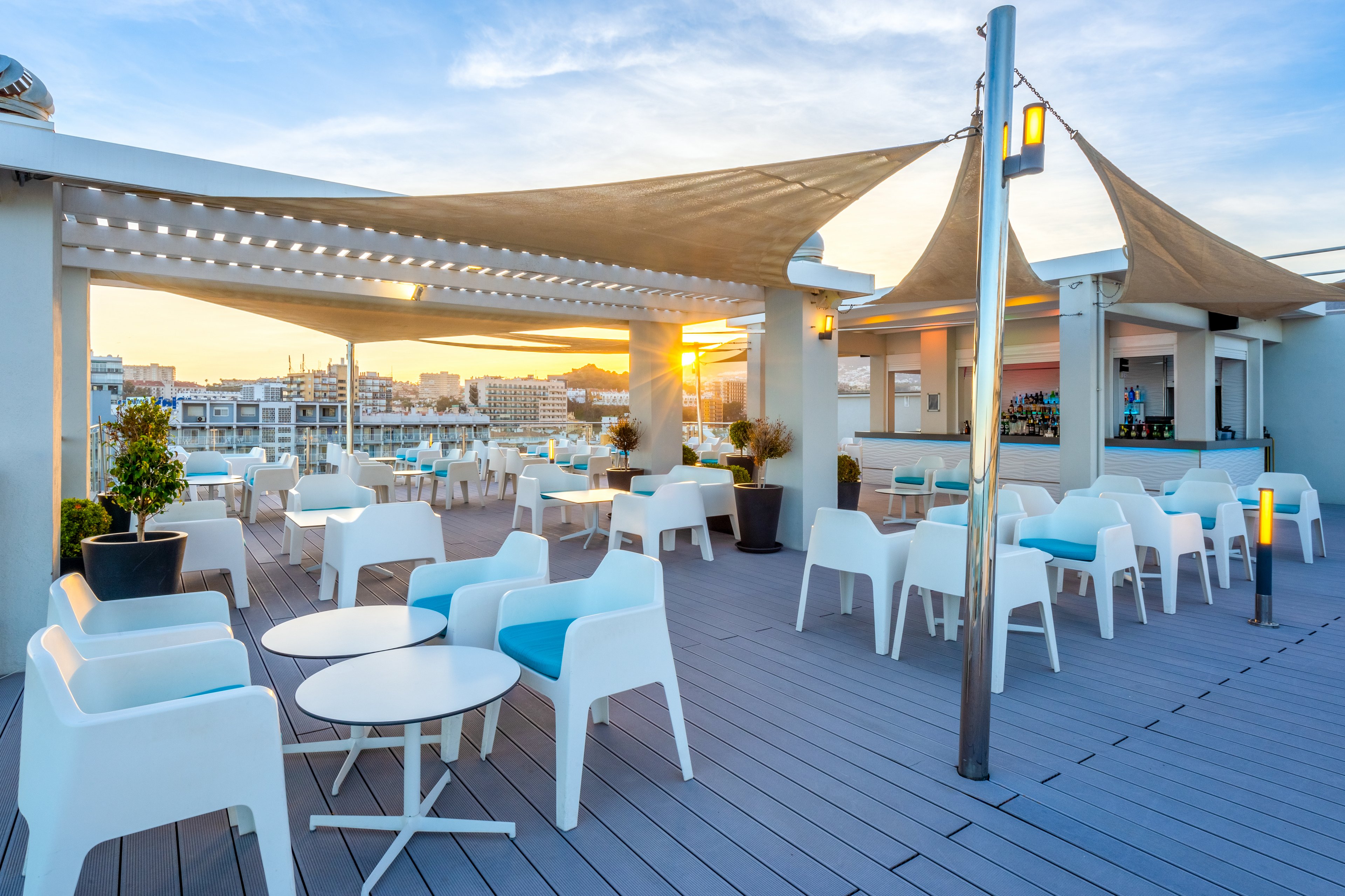 Hotel Las Arenas Affiliated by Melia