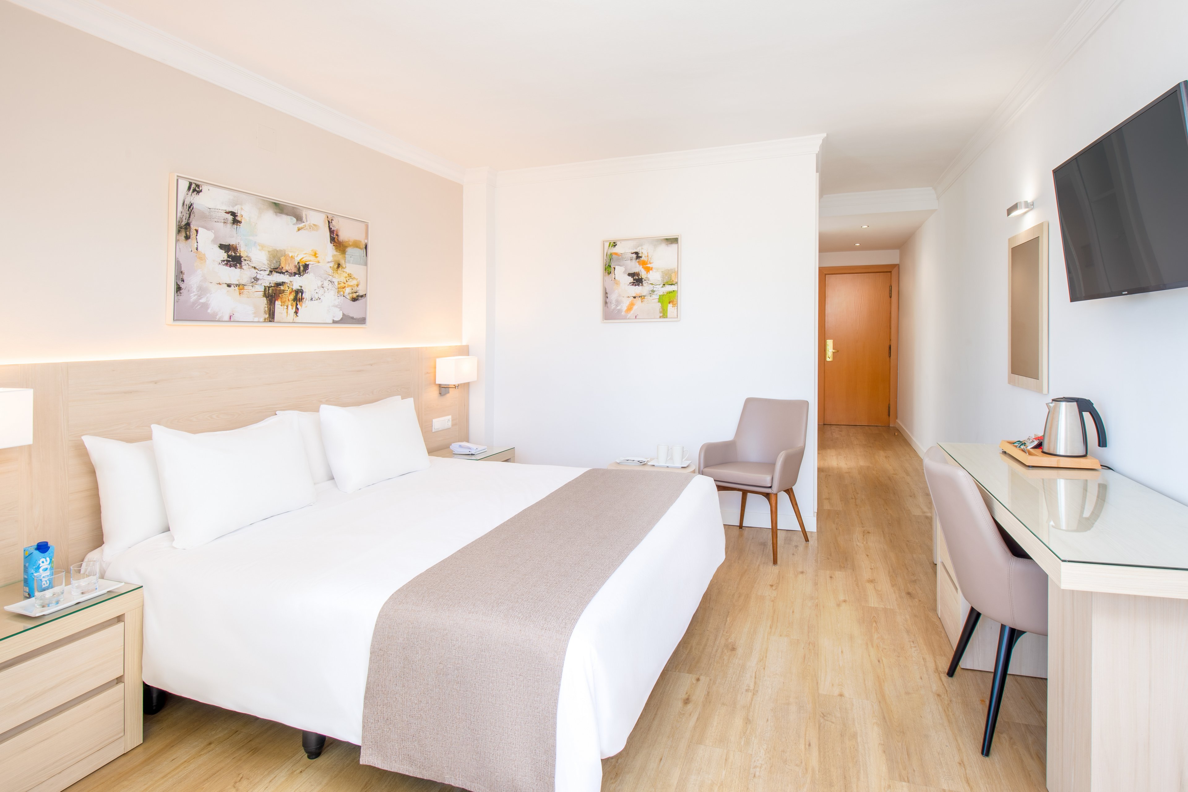 Hotel Las Arenas Affiliated by Melia