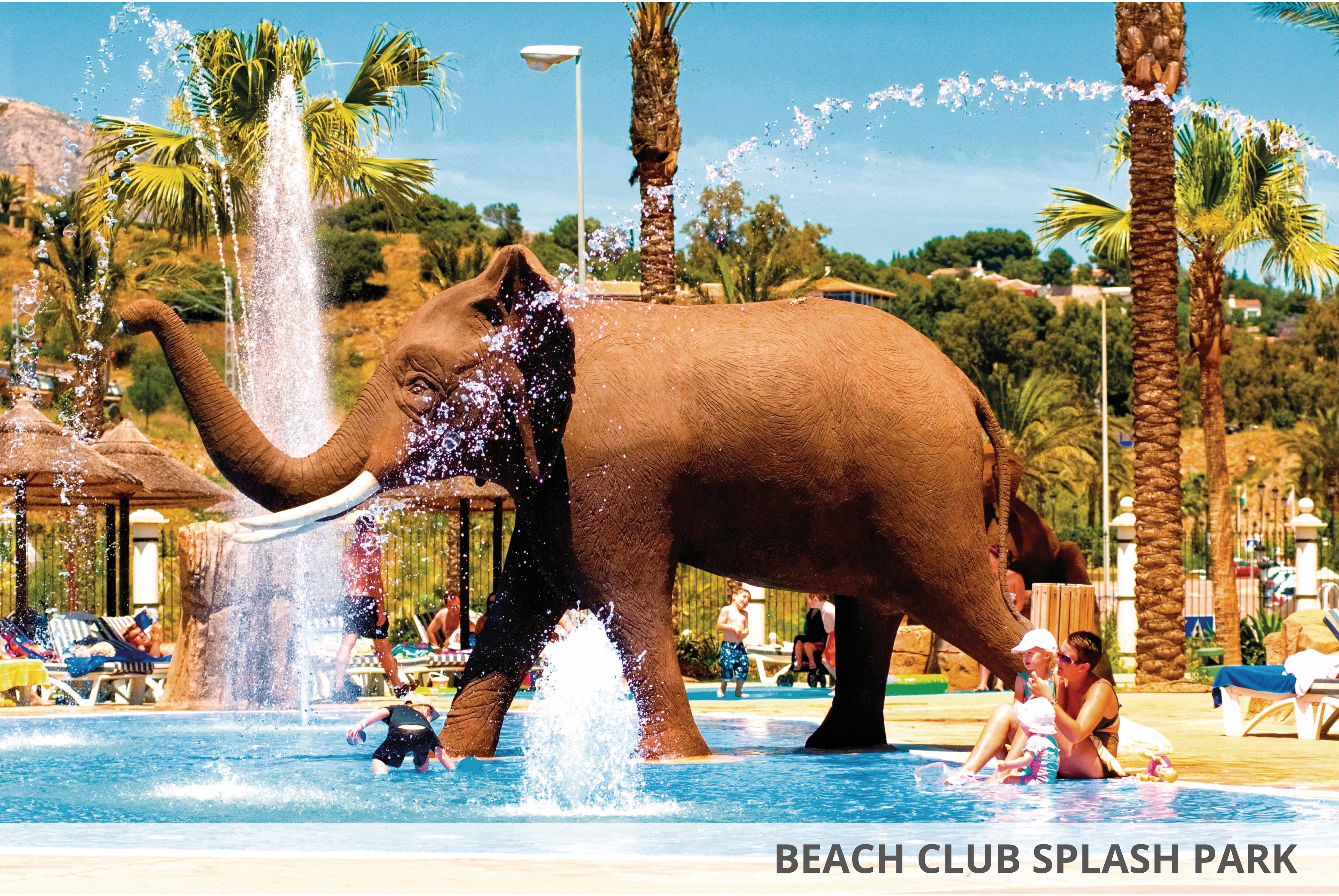 Holiday World Polynesia Hotel