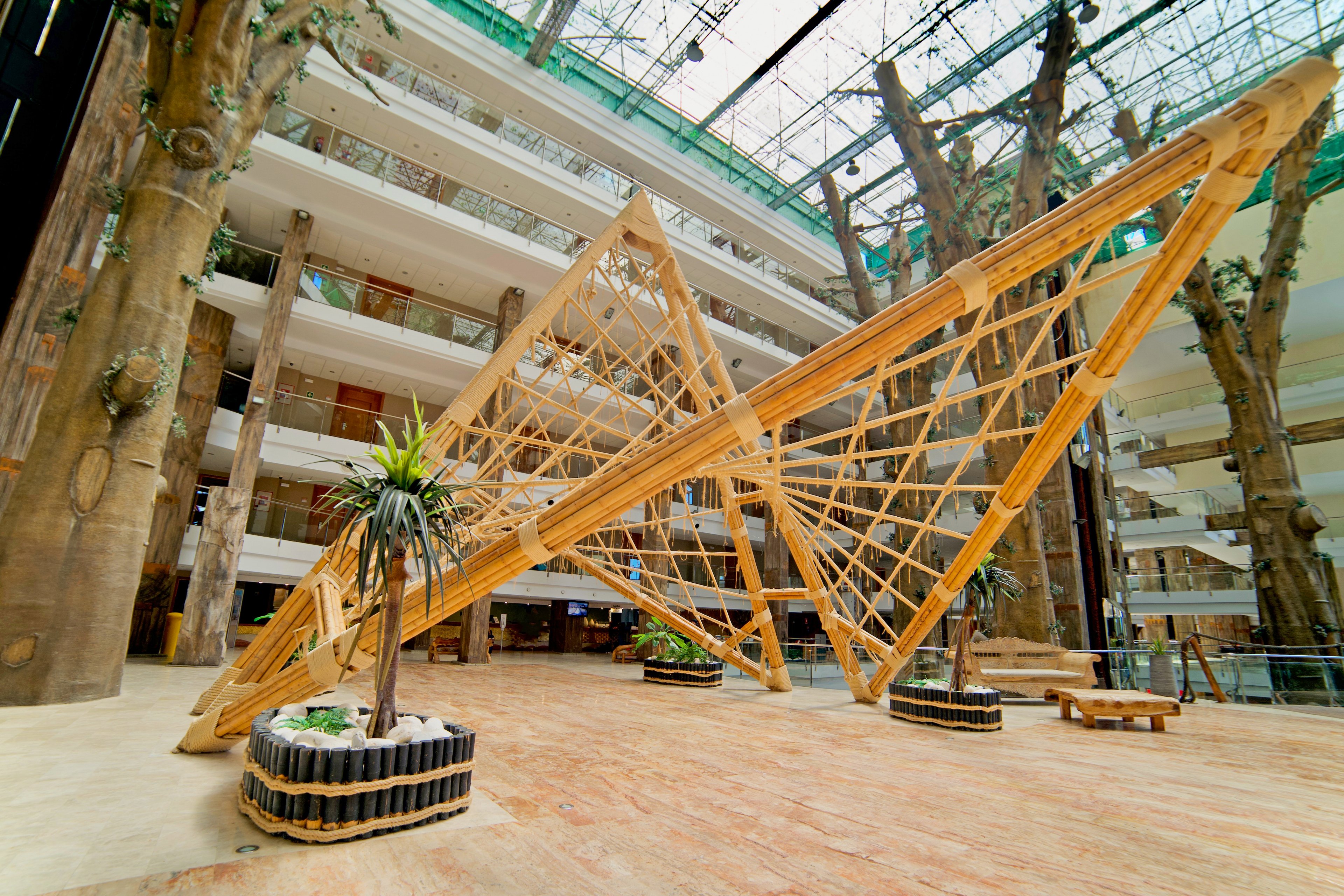 Holiday World Polynesia Hotel