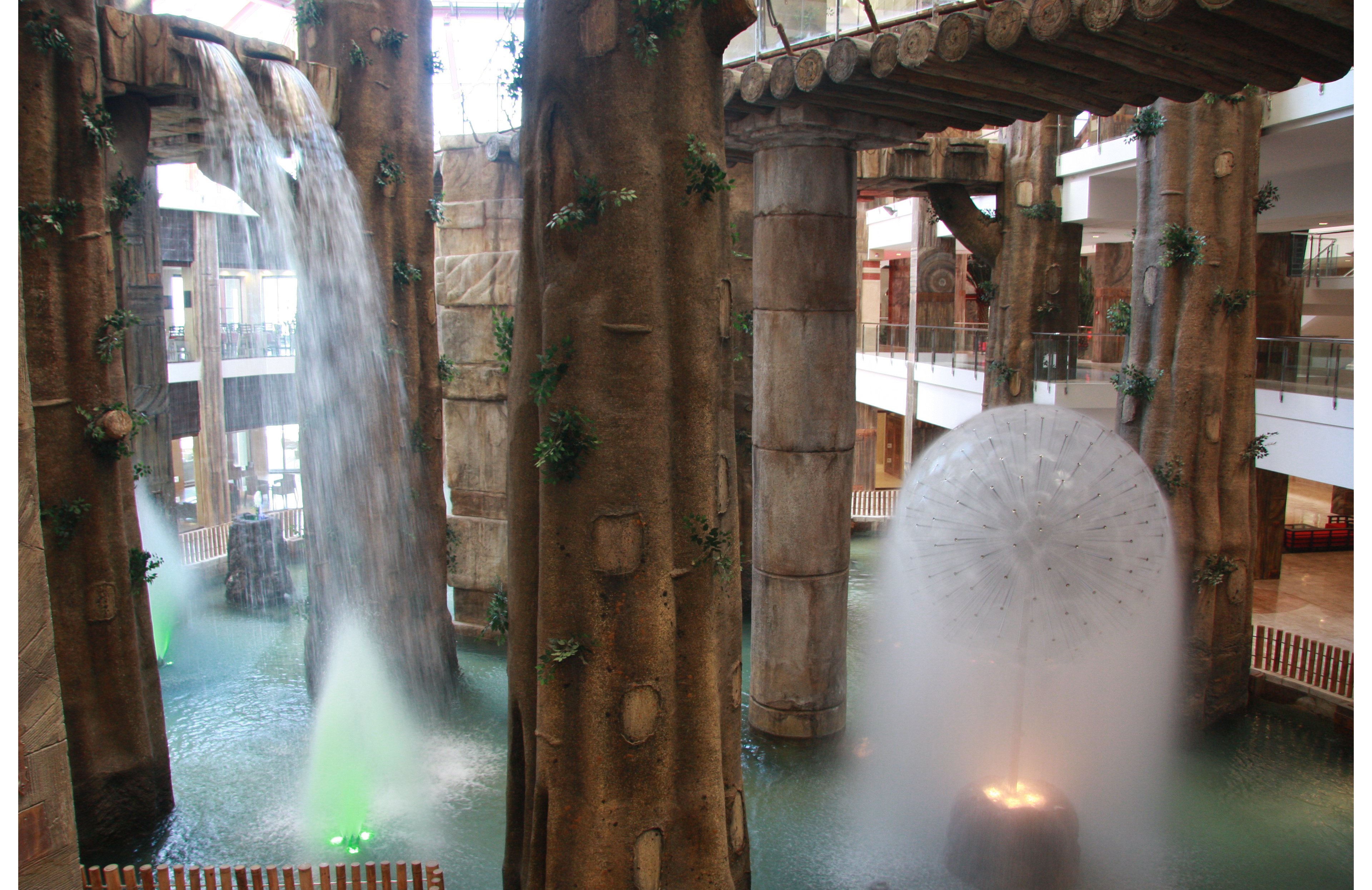 Holiday World Polynesia Hotel