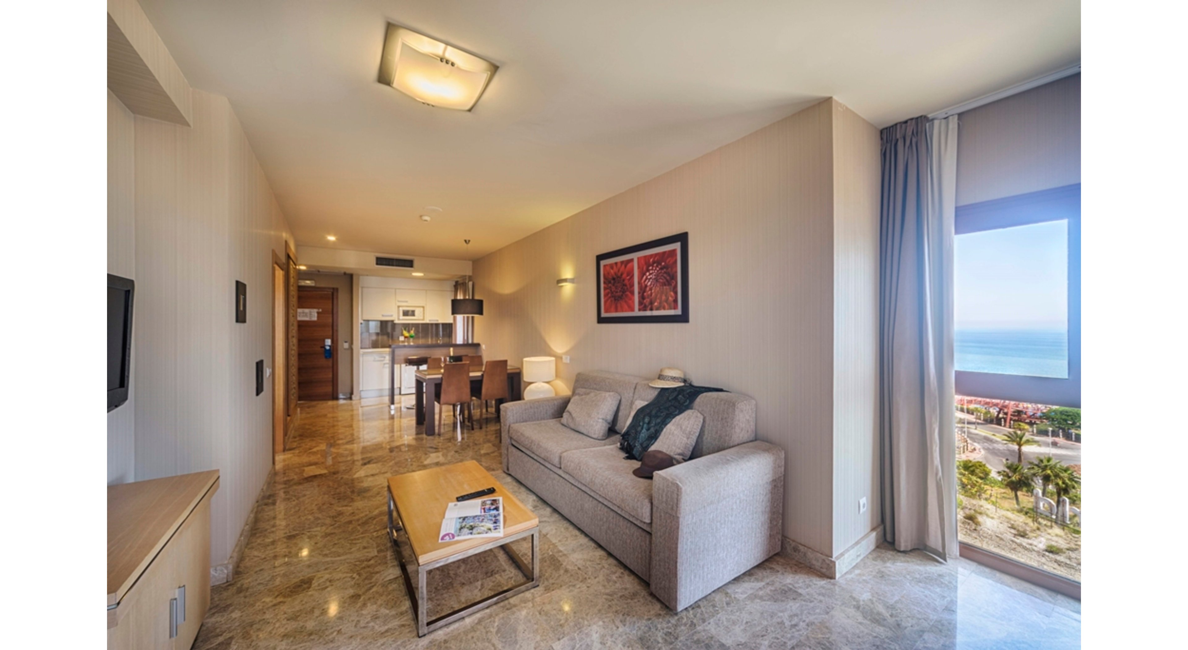 Holiday World Polynesia Hotel