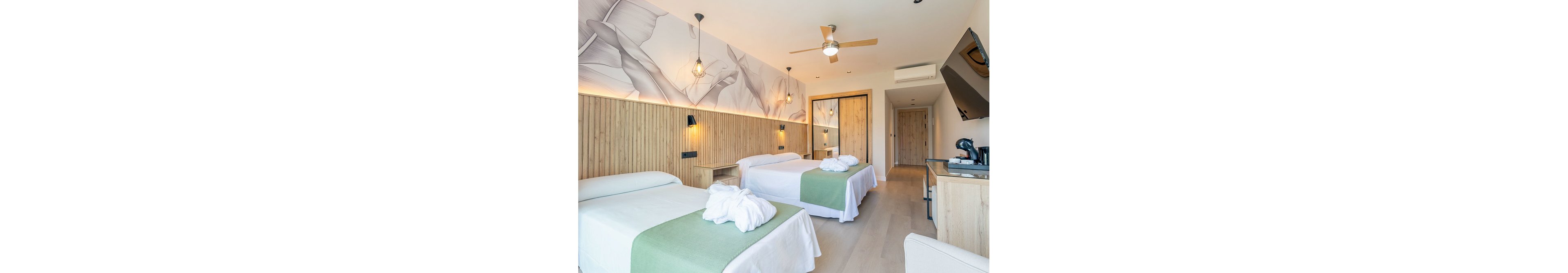 Hotel Parasol by Dorobe