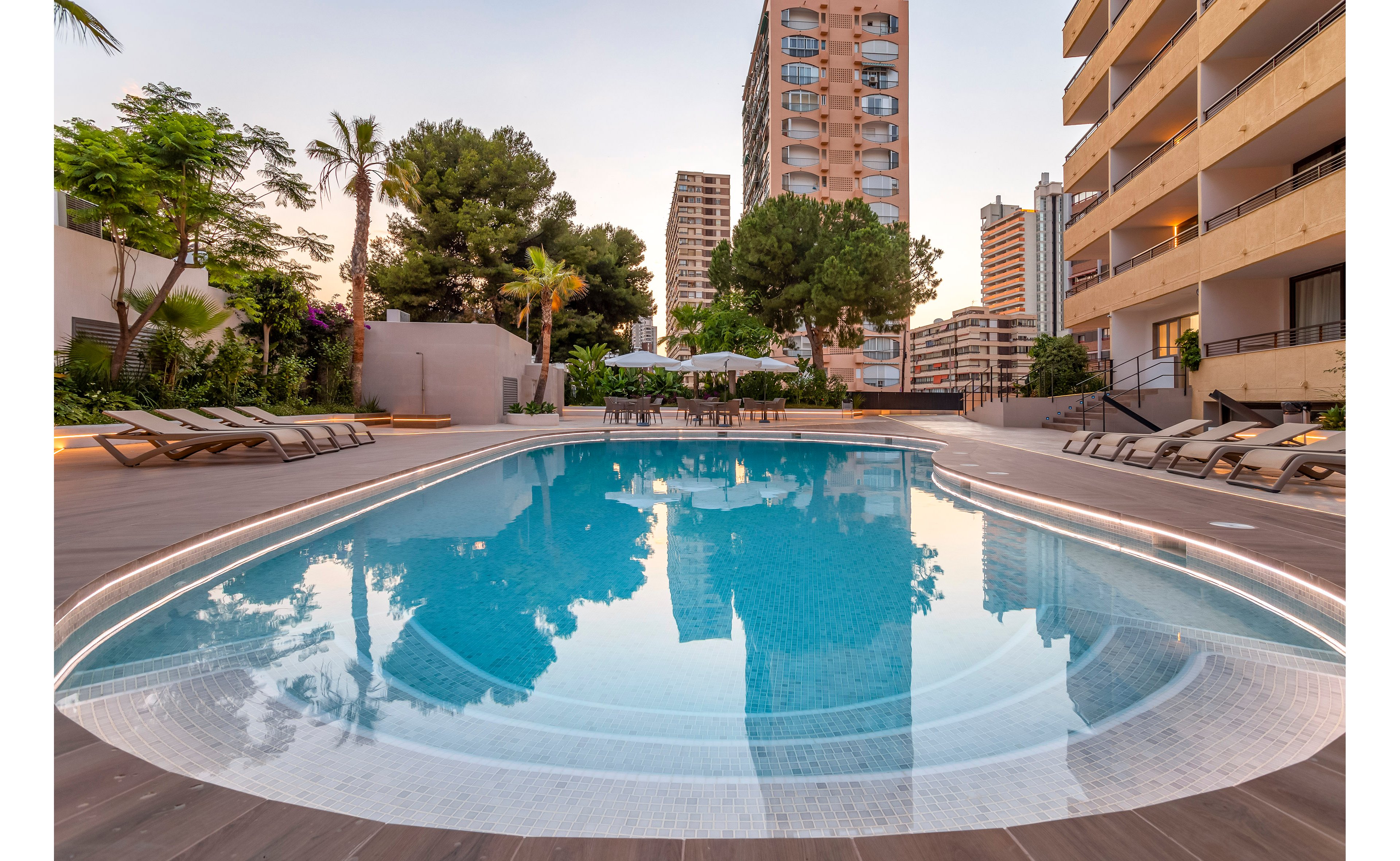 Halley Hotel & Apartments Affiliated by Melia