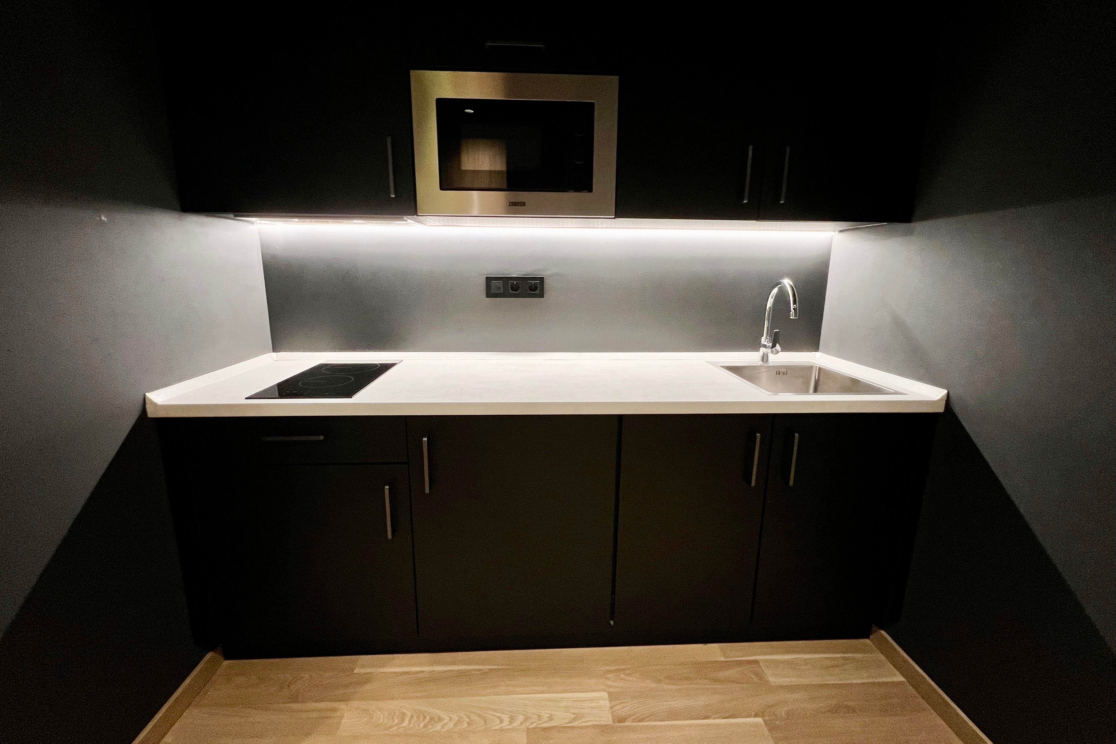 Primavera Park Hotel & Apartments