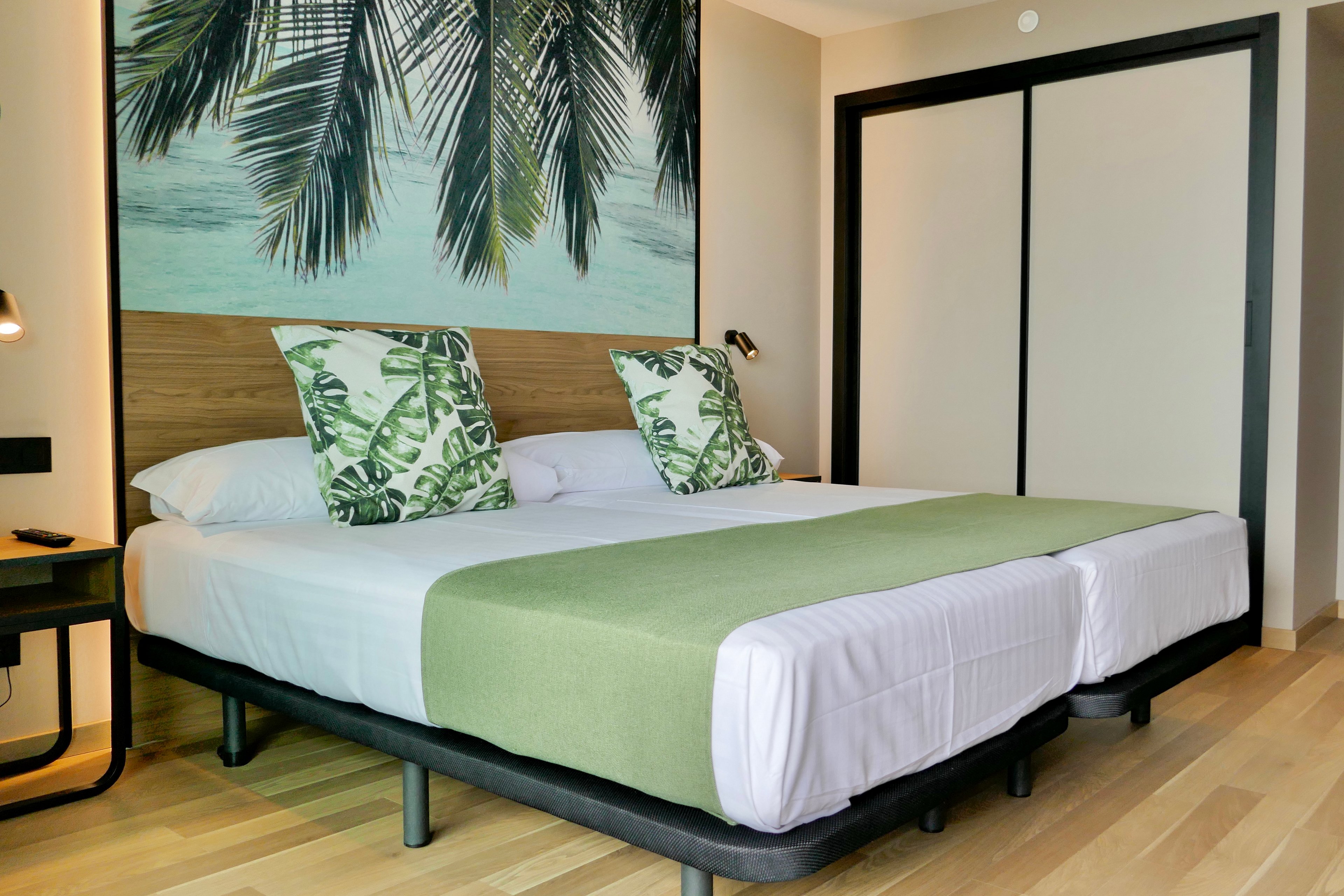 Primavera Park Hotel & Apartments