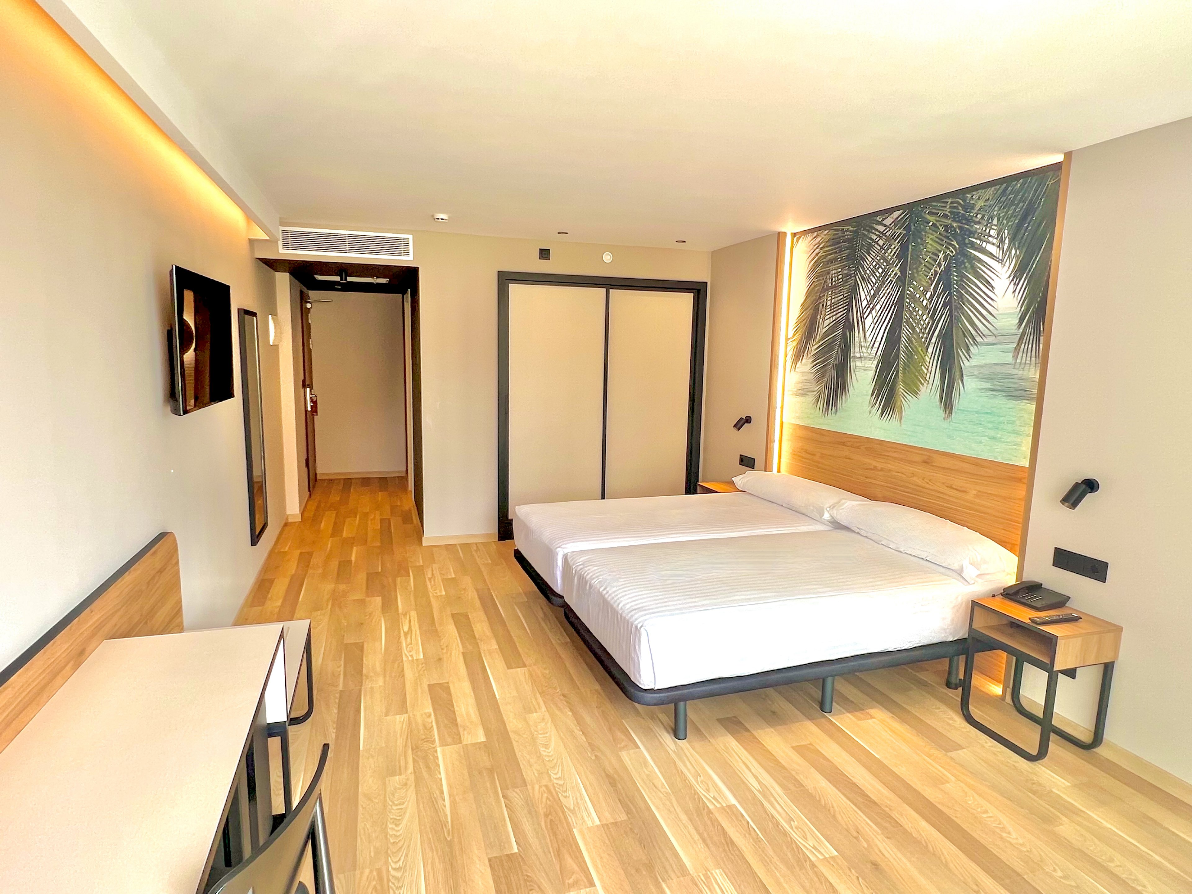 Primavera Park Hotel & Apartments