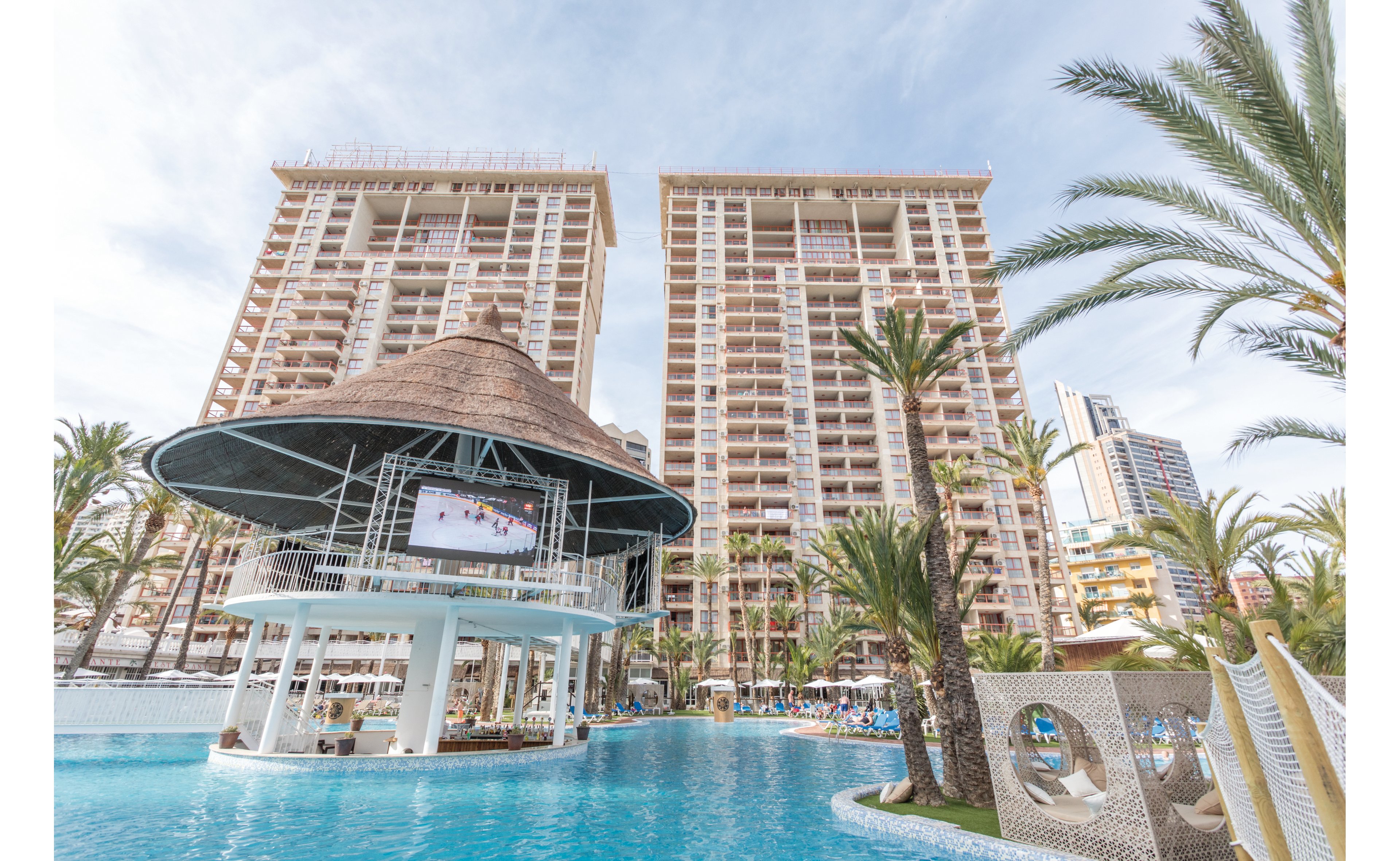 Magic Tropical Splash