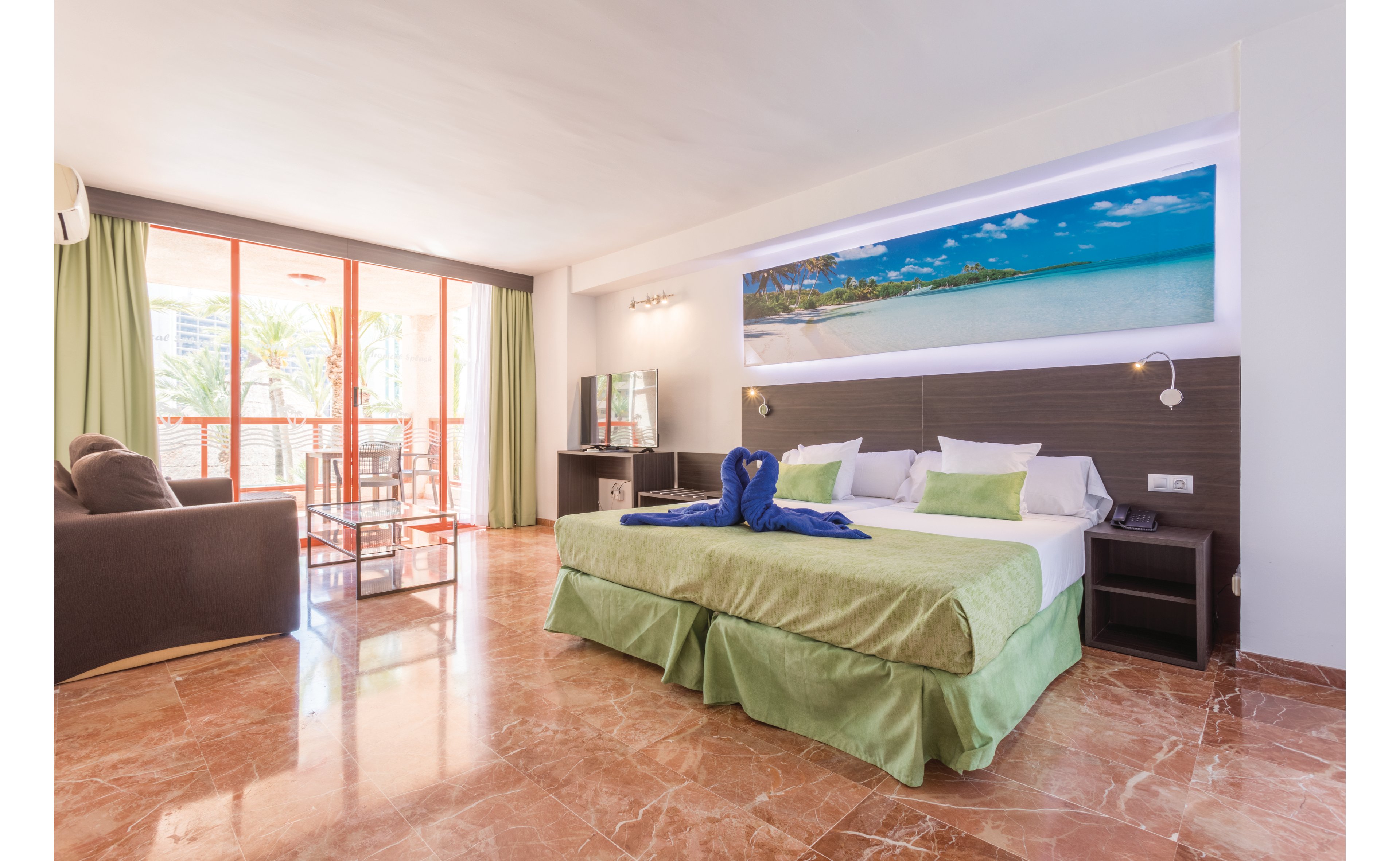 Magic Tropical Splash