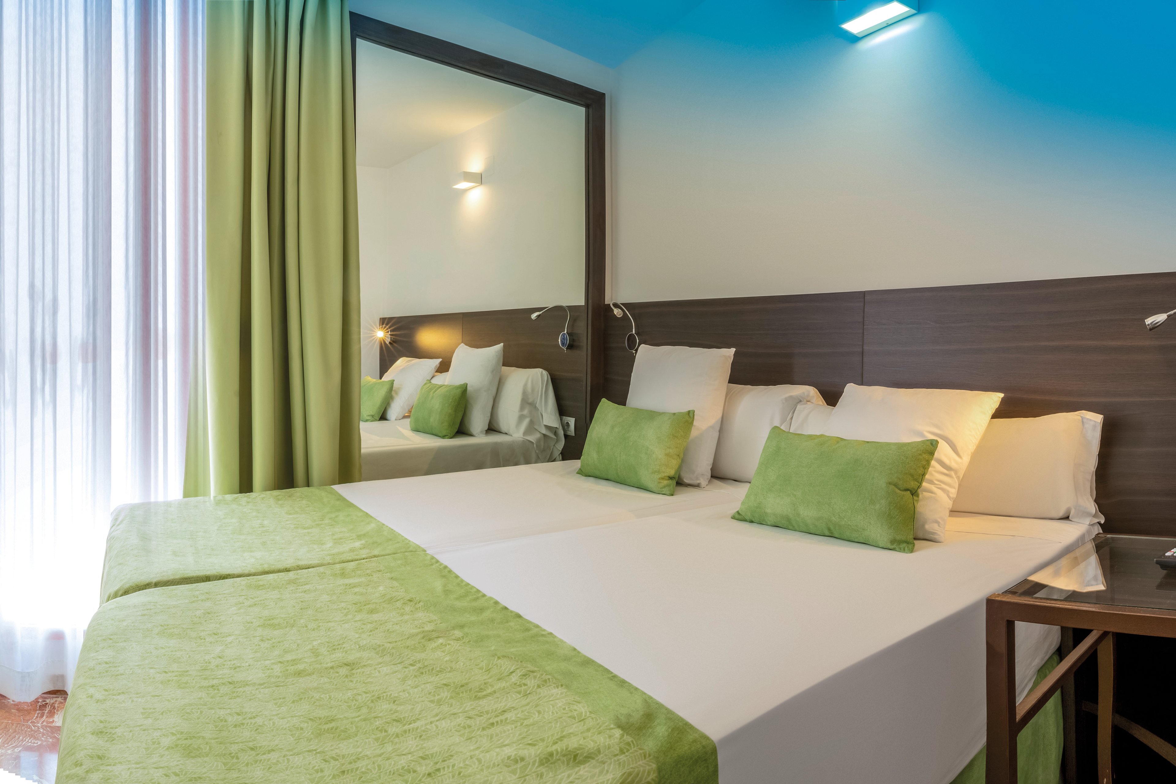 Magic Tropical Splash