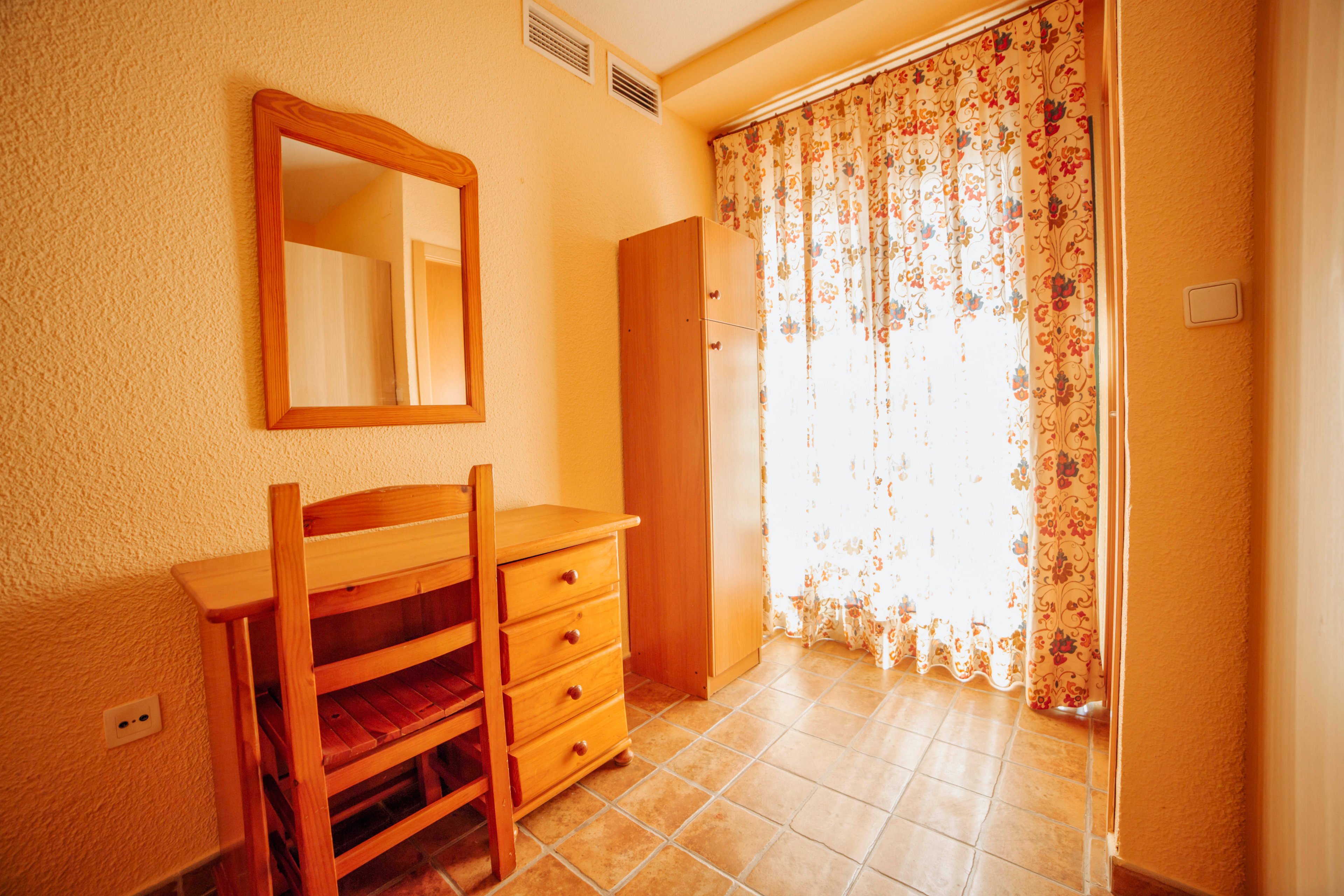 Palm Court Apartments