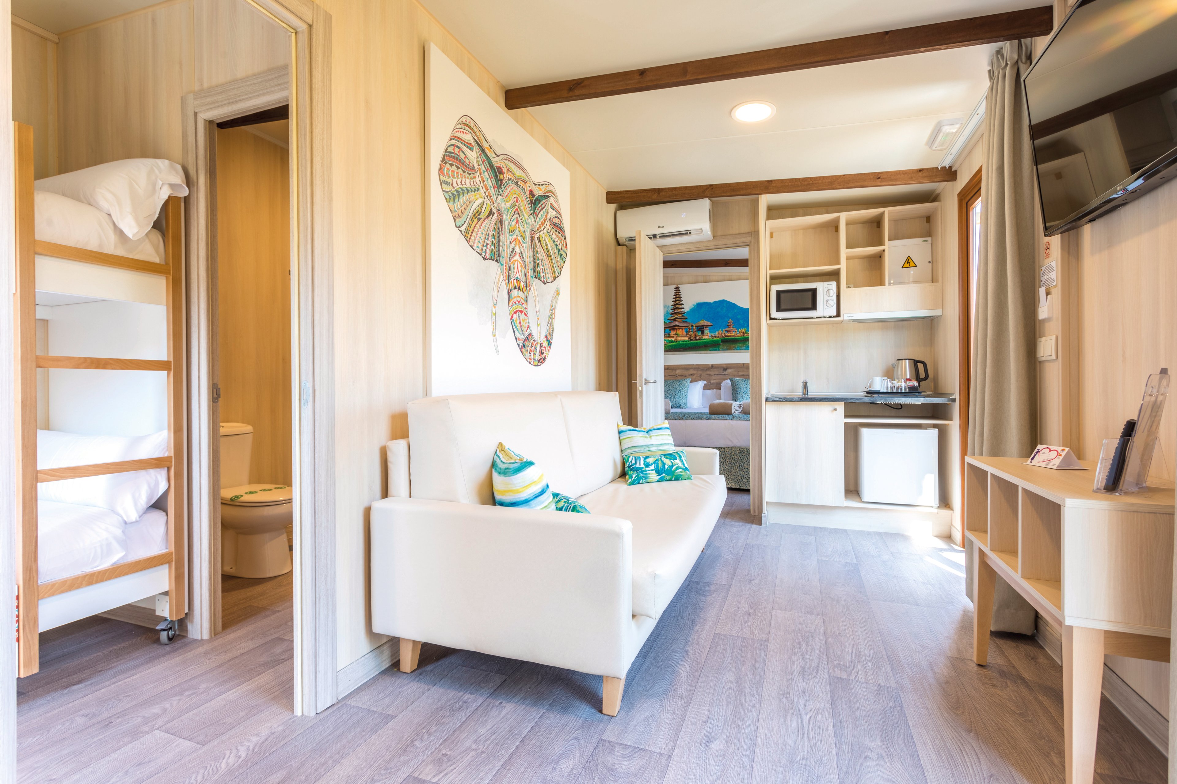 Magic Natura Animal Waterpark & Polynesian Lodge Resort