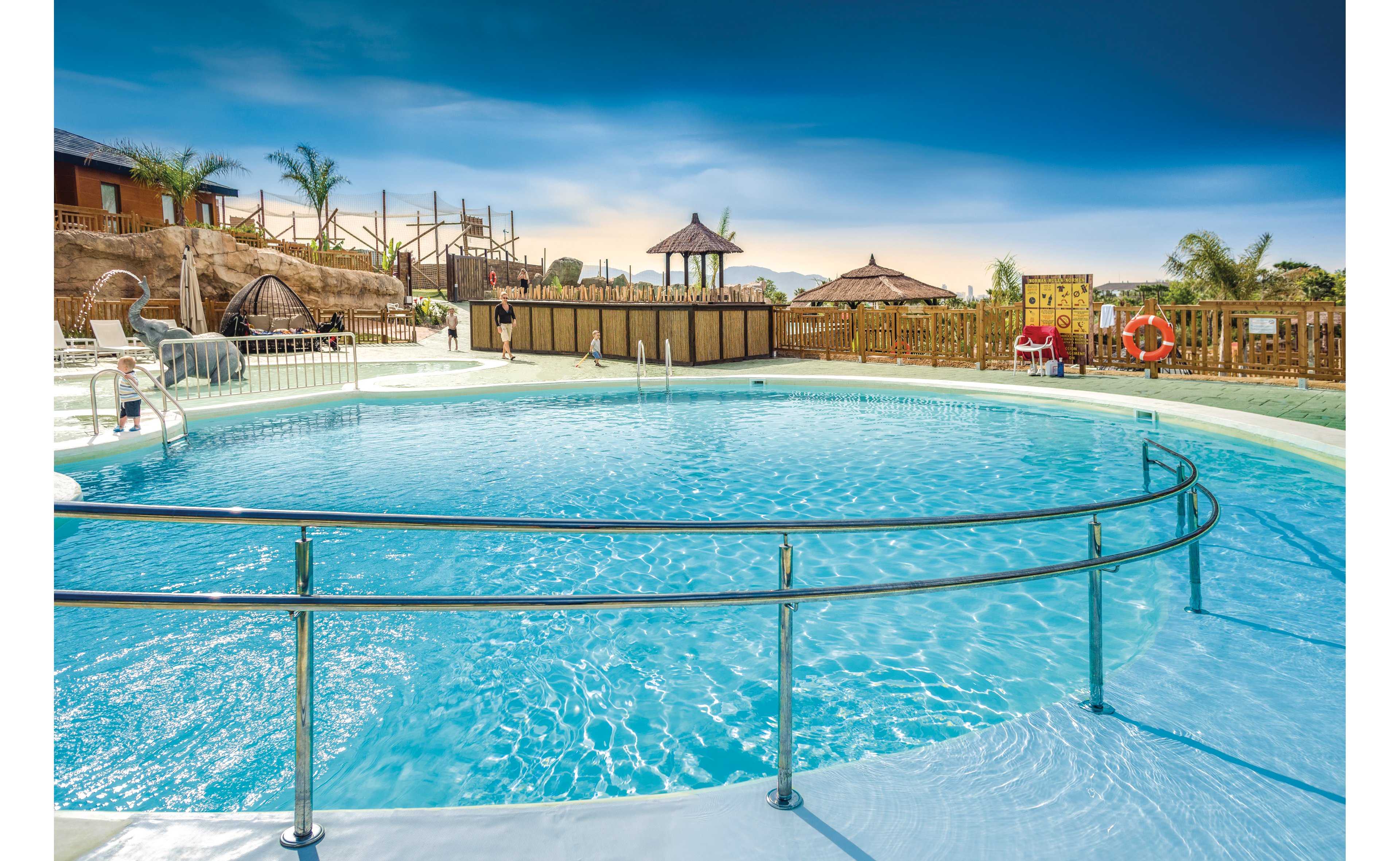 Magic Natura Animal Waterpark & Polynesian Lodge Resort