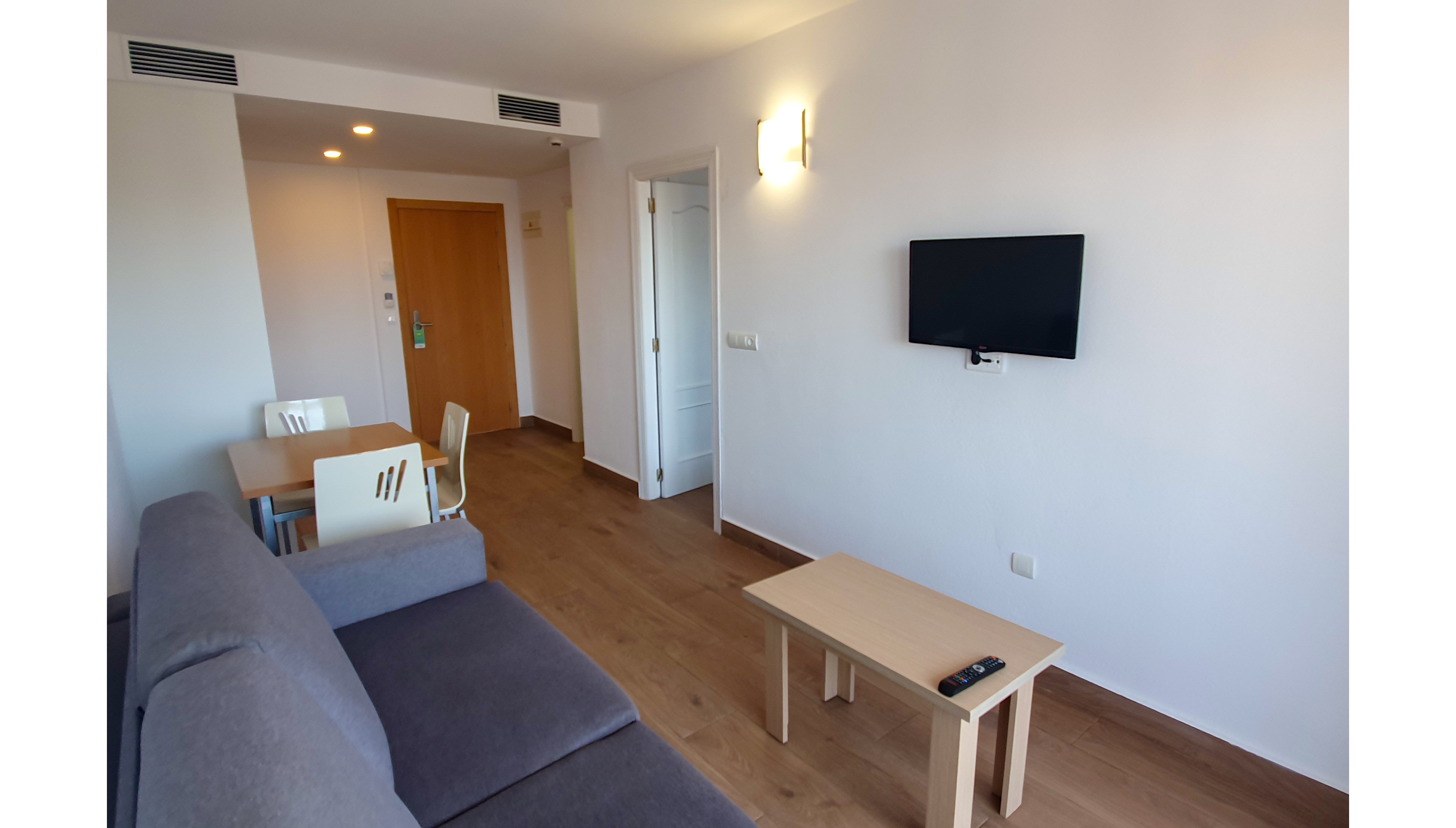 Primavera Loix Apartments