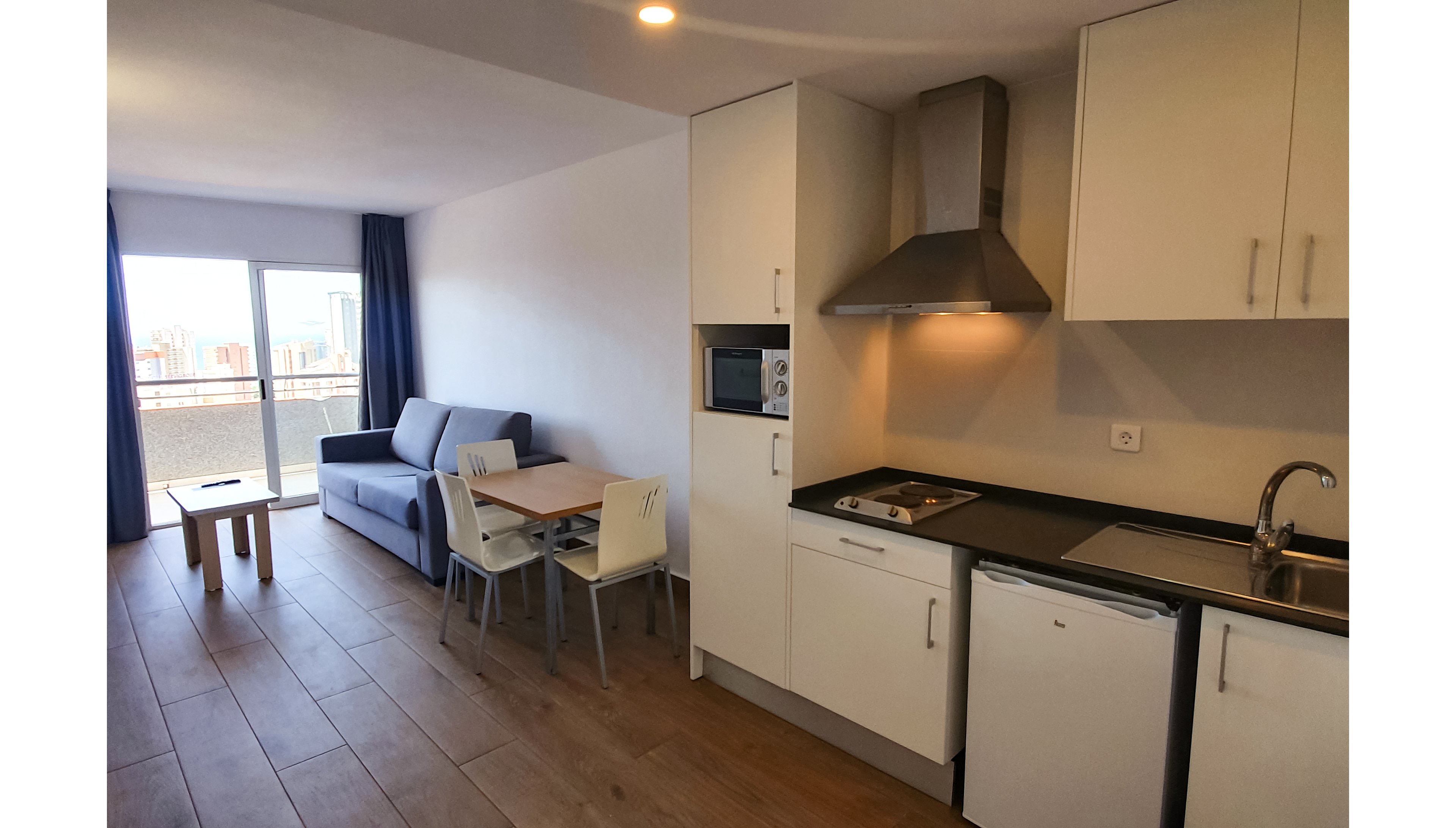 Primavera Loix Apartments