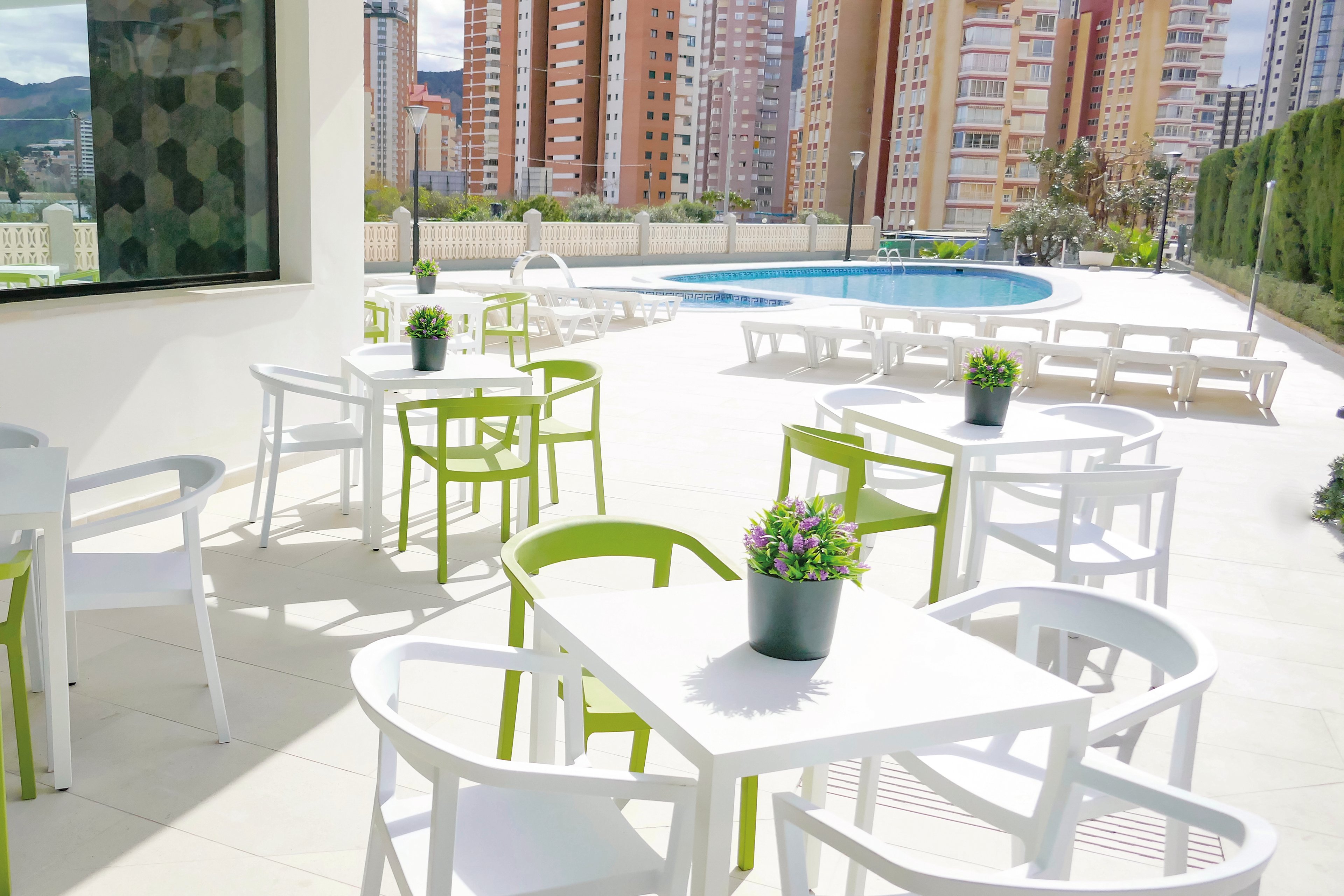 Primavera Loix Apartments