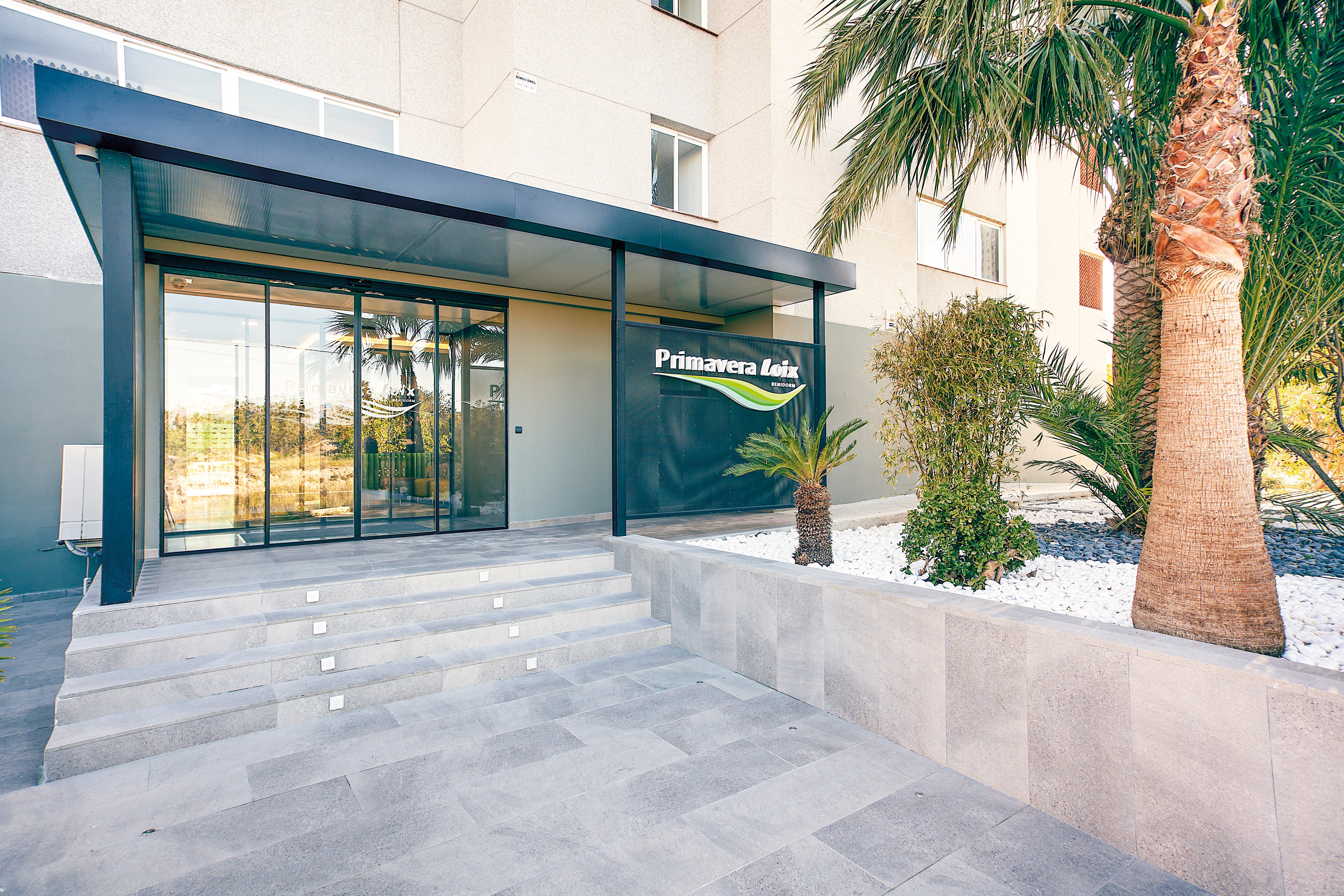 Primavera Loix Apartments