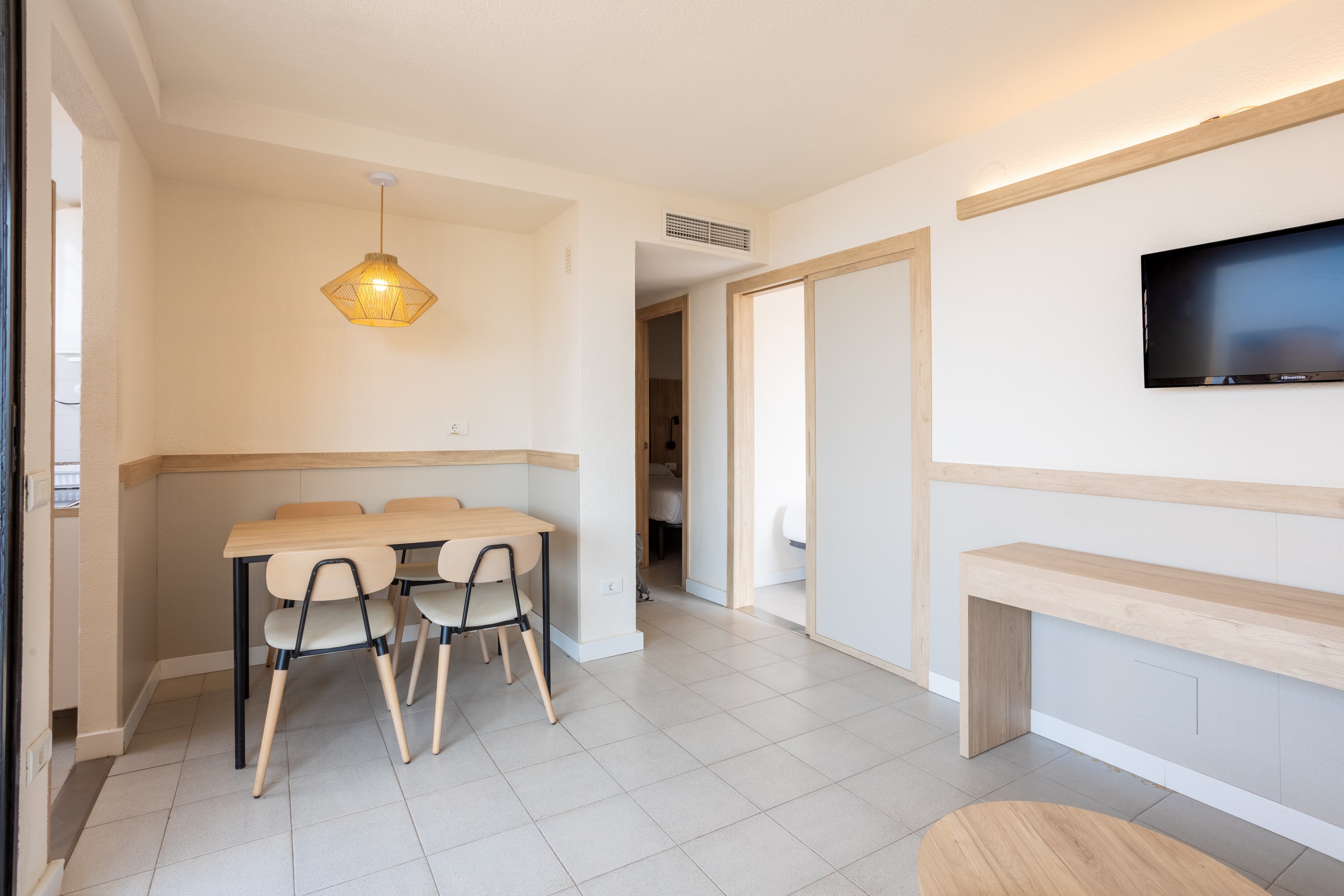 Dynastic Rooms Apartments