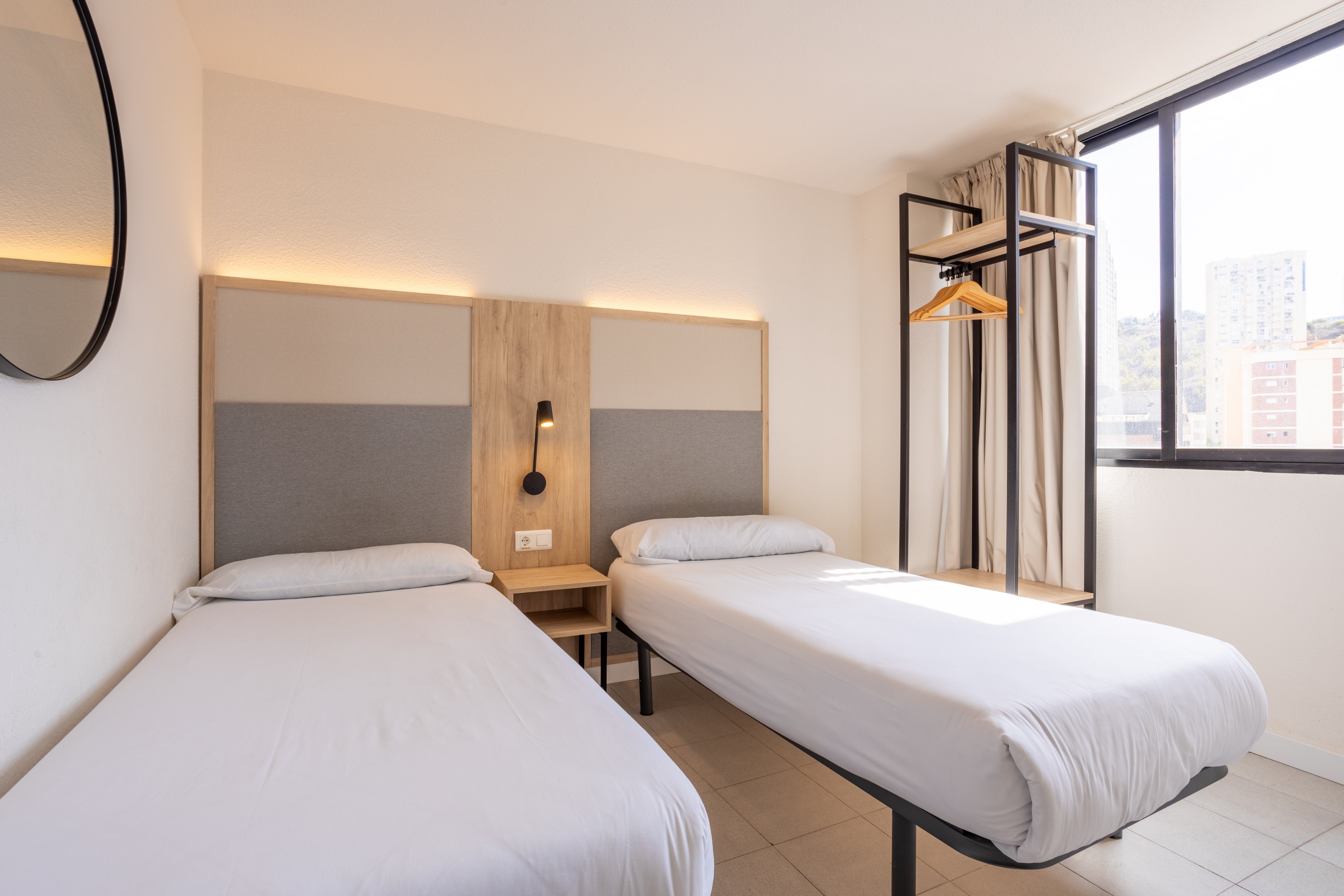 Dynastic Rooms Apartments