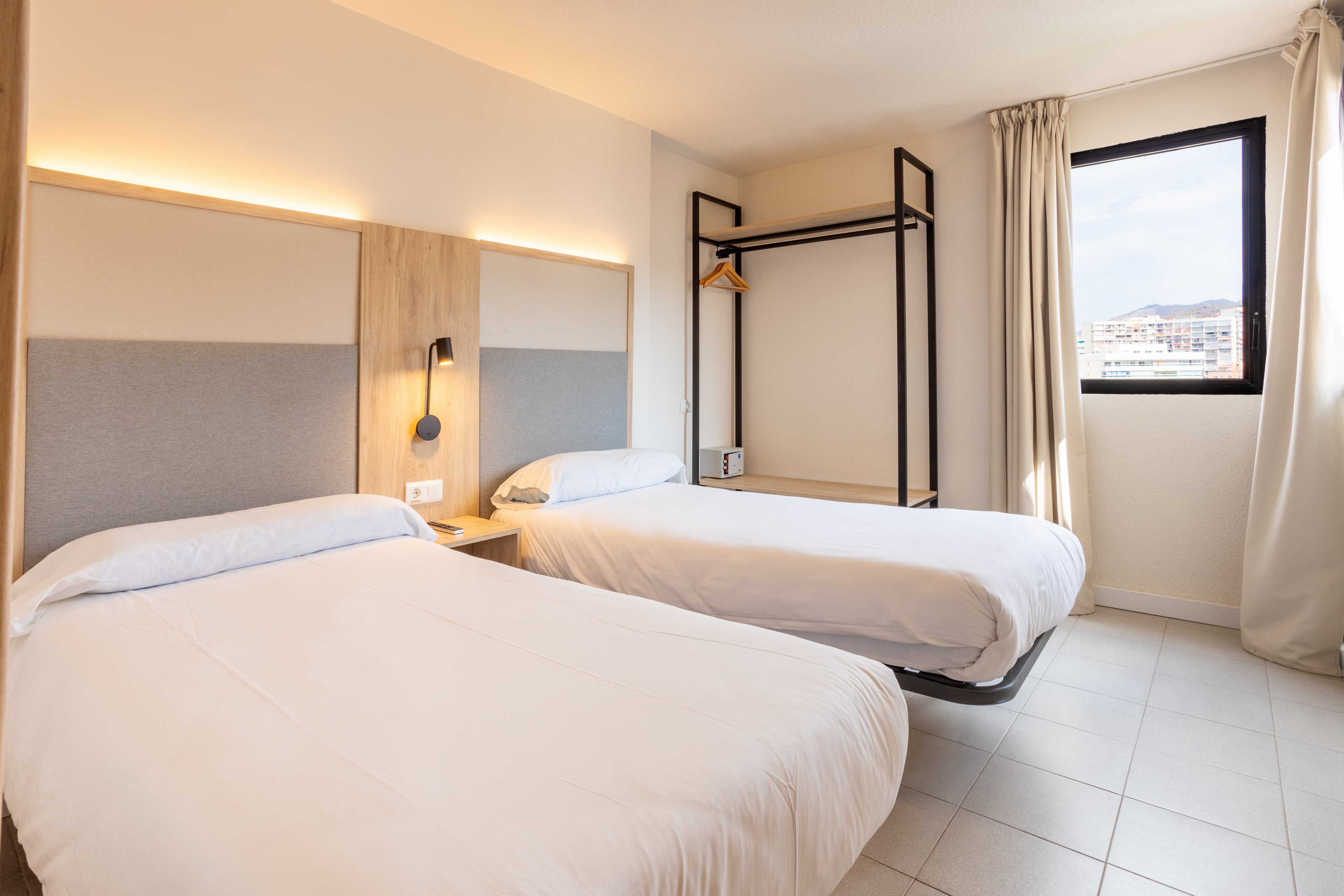 Dynastic Rooms Apartments