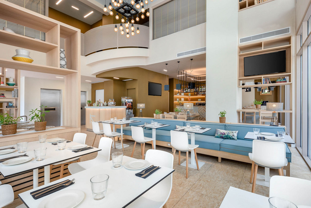 Casual Kubic Athens Hotel