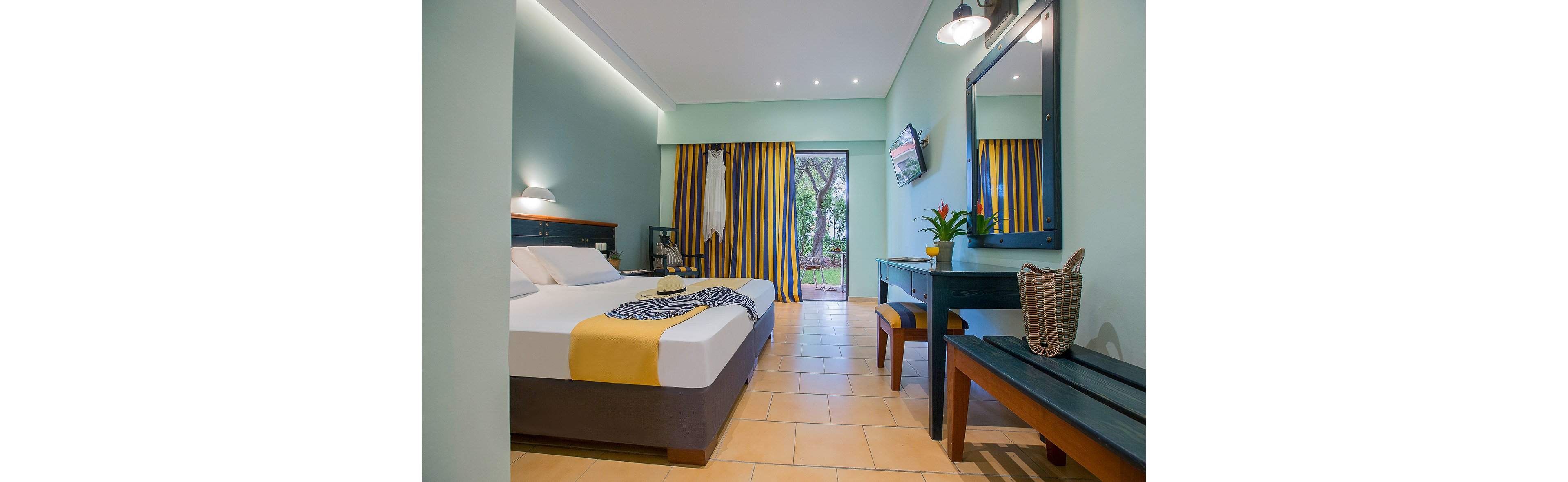 Golden Coast Hotel & Bungalows