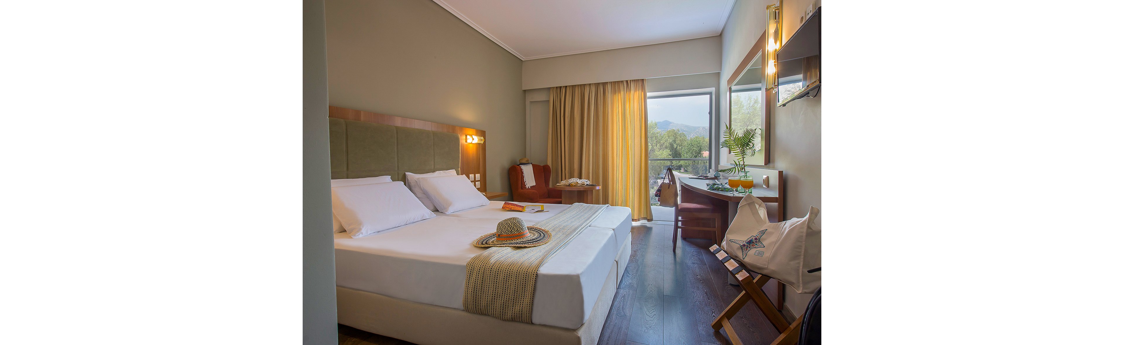 Golden Coast Hotel & Bungalows