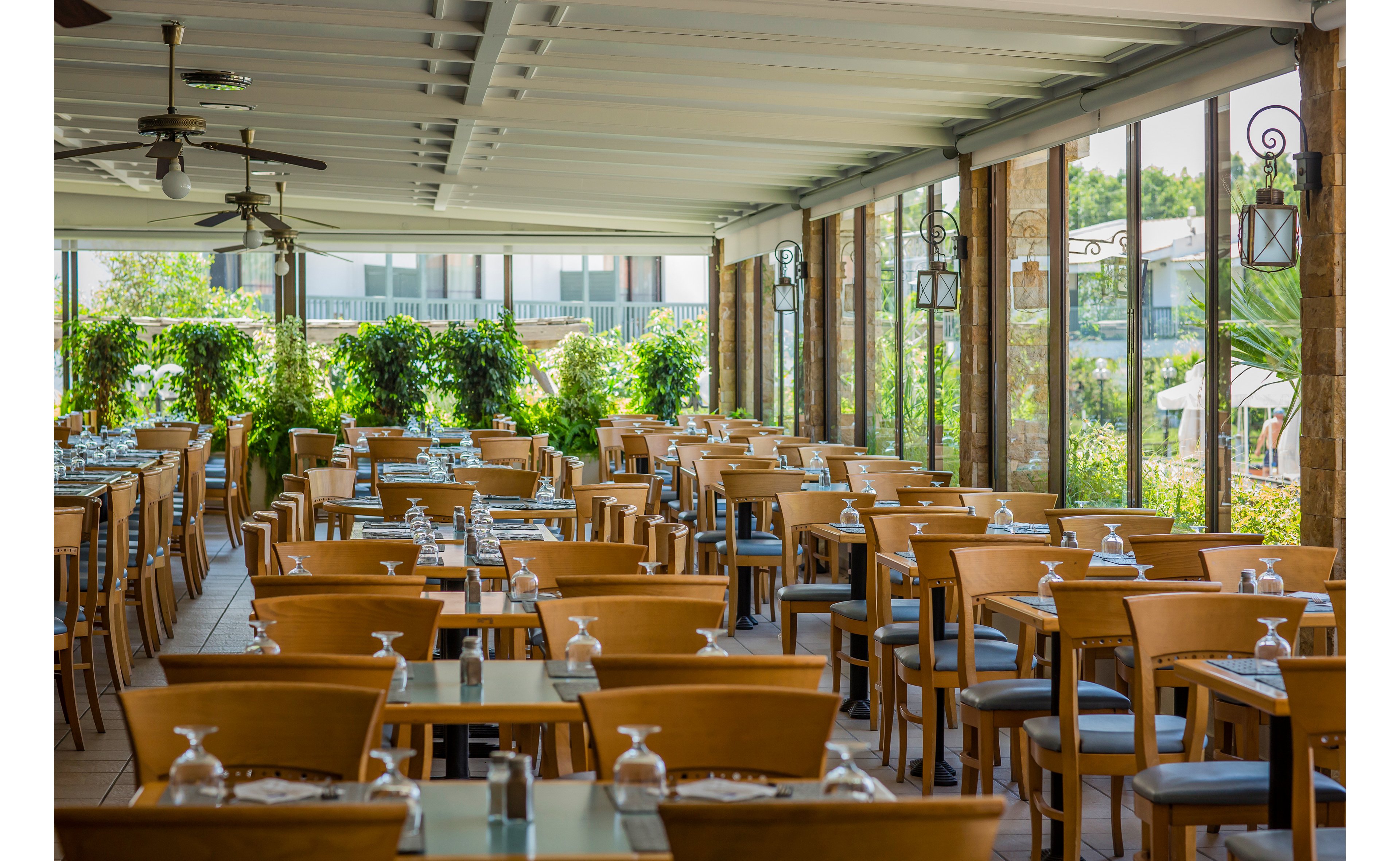 Golden Coast Hotel & Bungalows