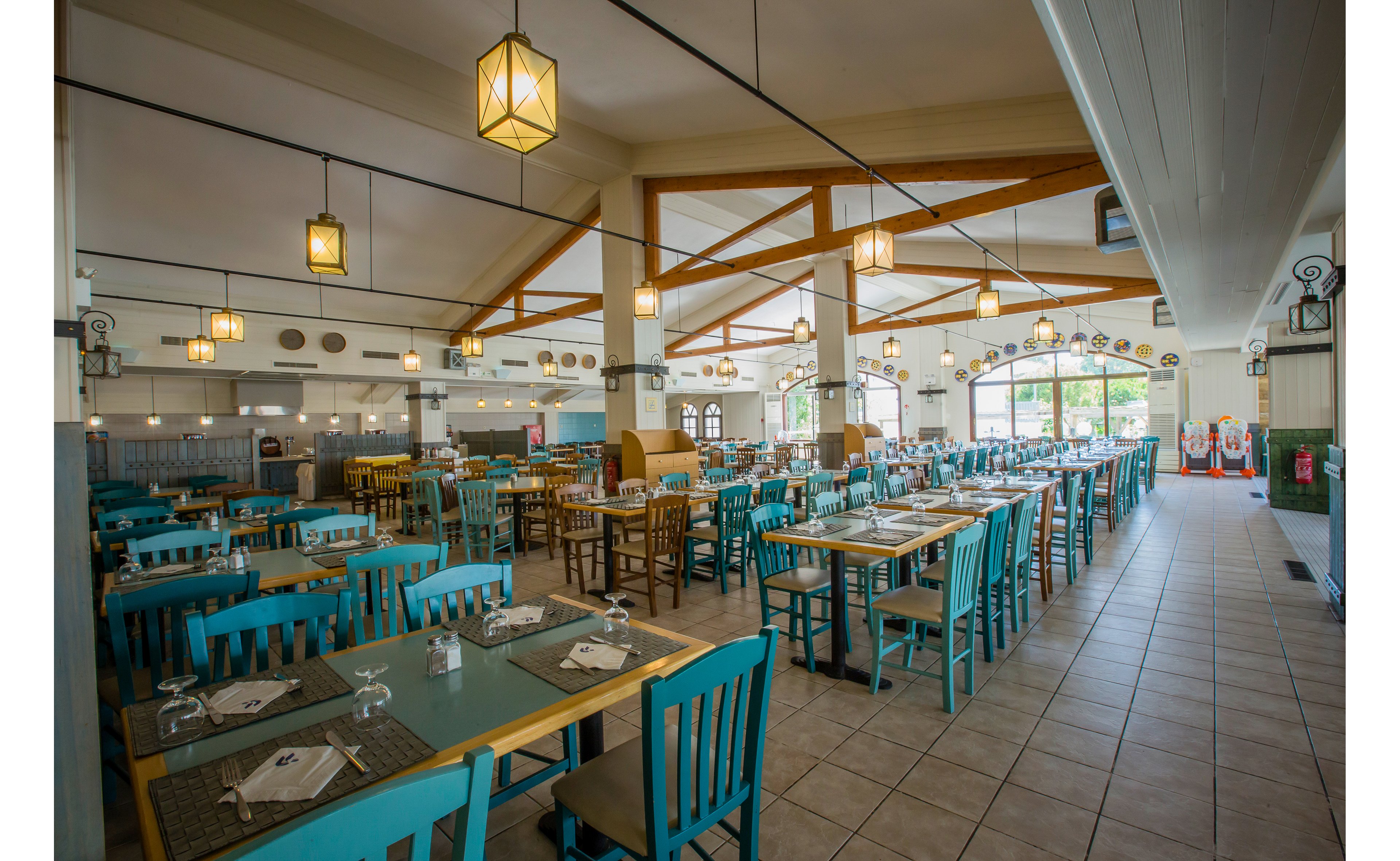 Golden Coast Hotel & Bungalows