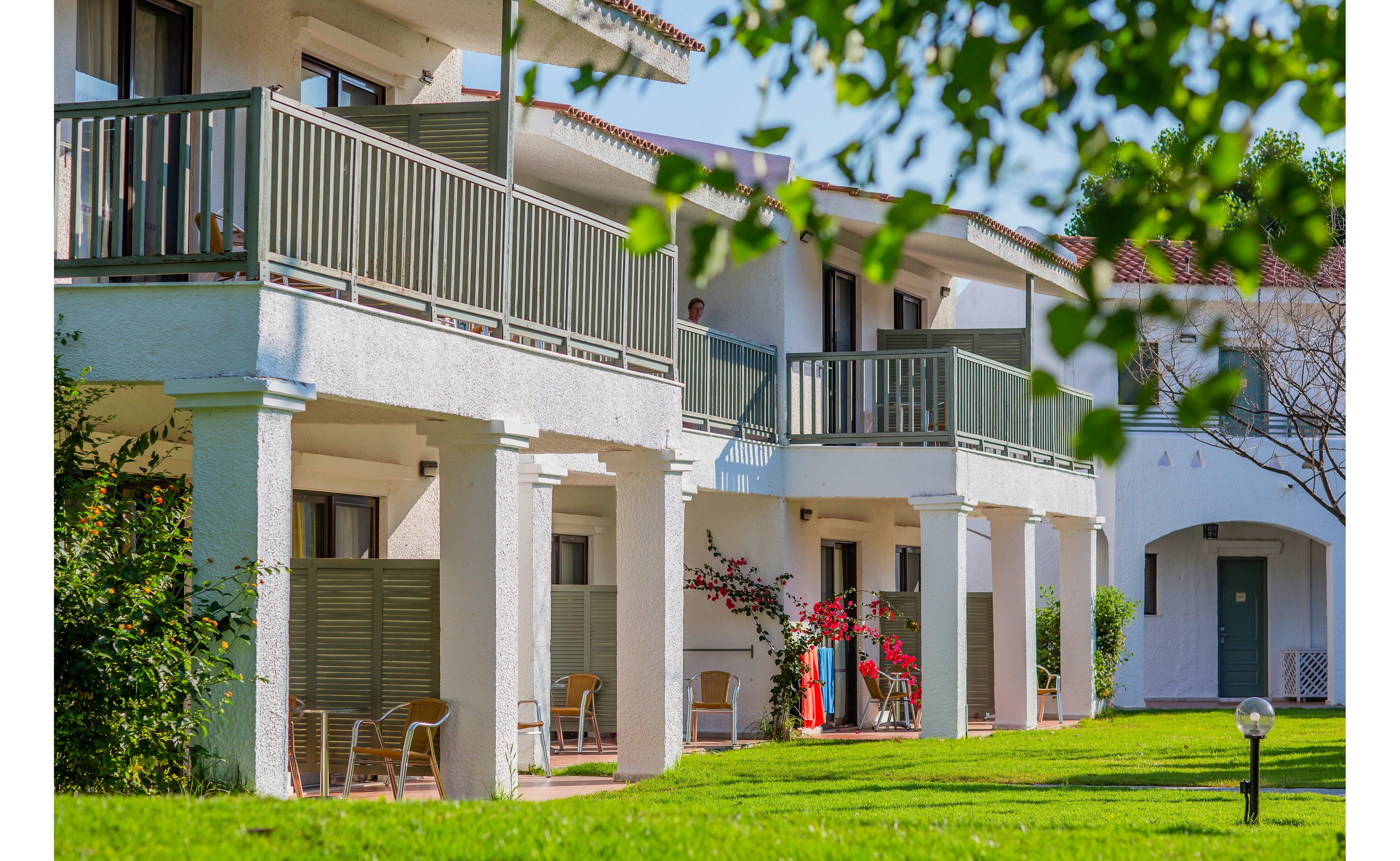 Golden Coast Hotel & Bungalows