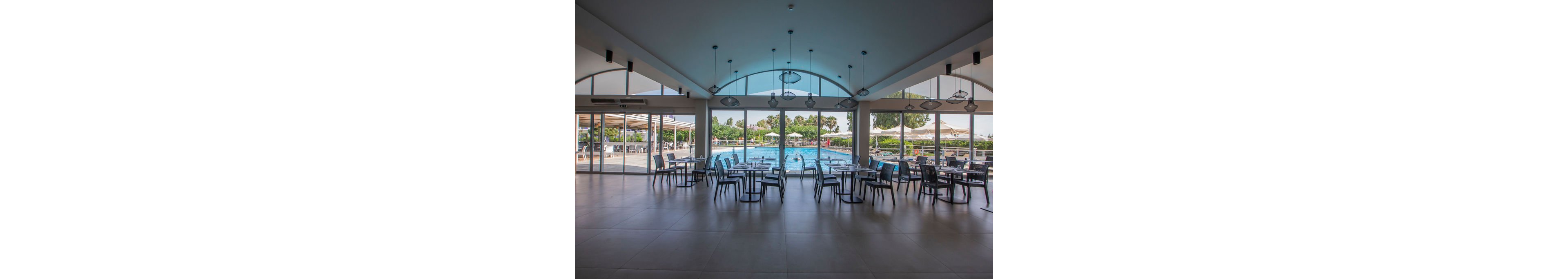 Golden Coast Hotel & Bungalows