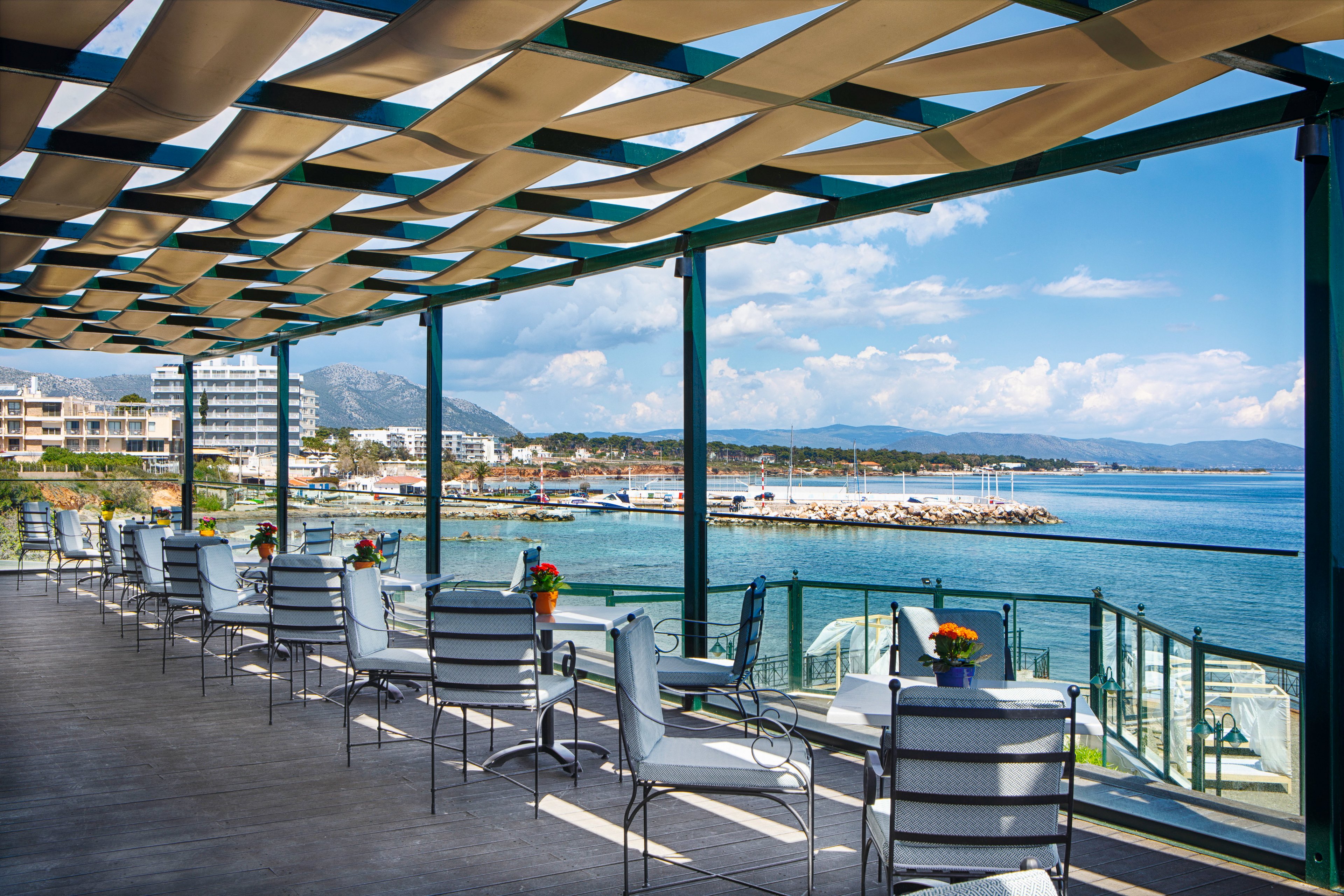 Zeus Essence Ramada Athens