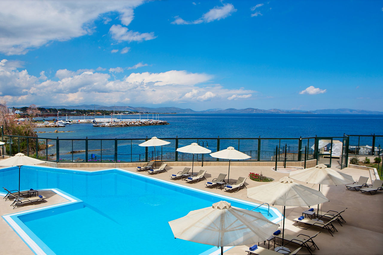 Zeus Essence Ramada Athens