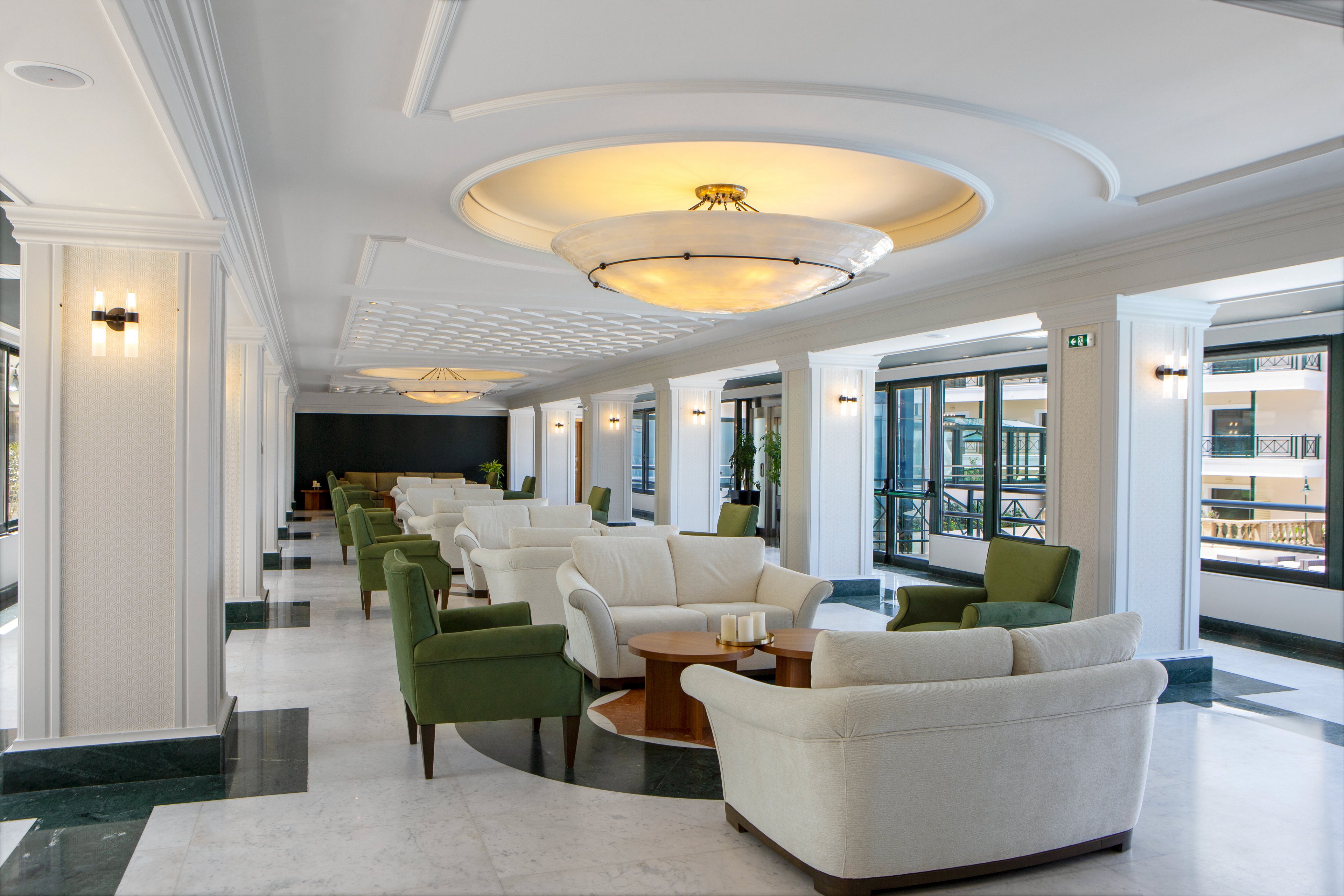 Zeus Essence Ramada Athens
