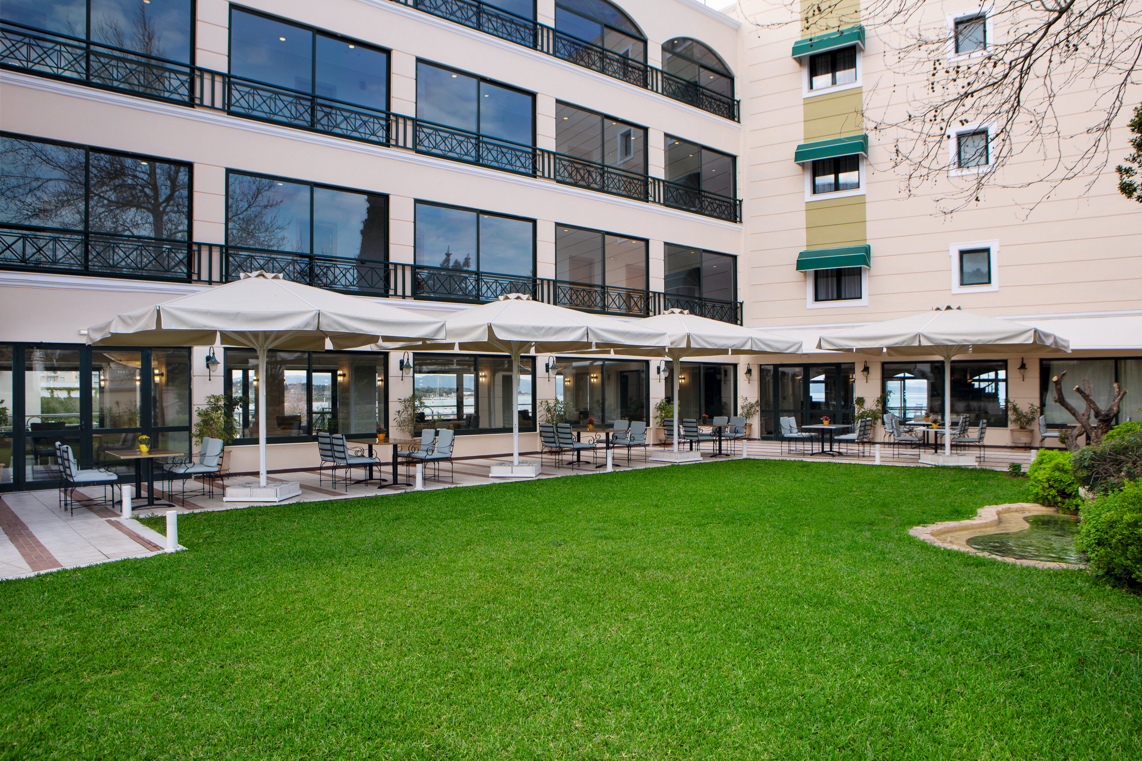 Zeus Essence Ramada Athens