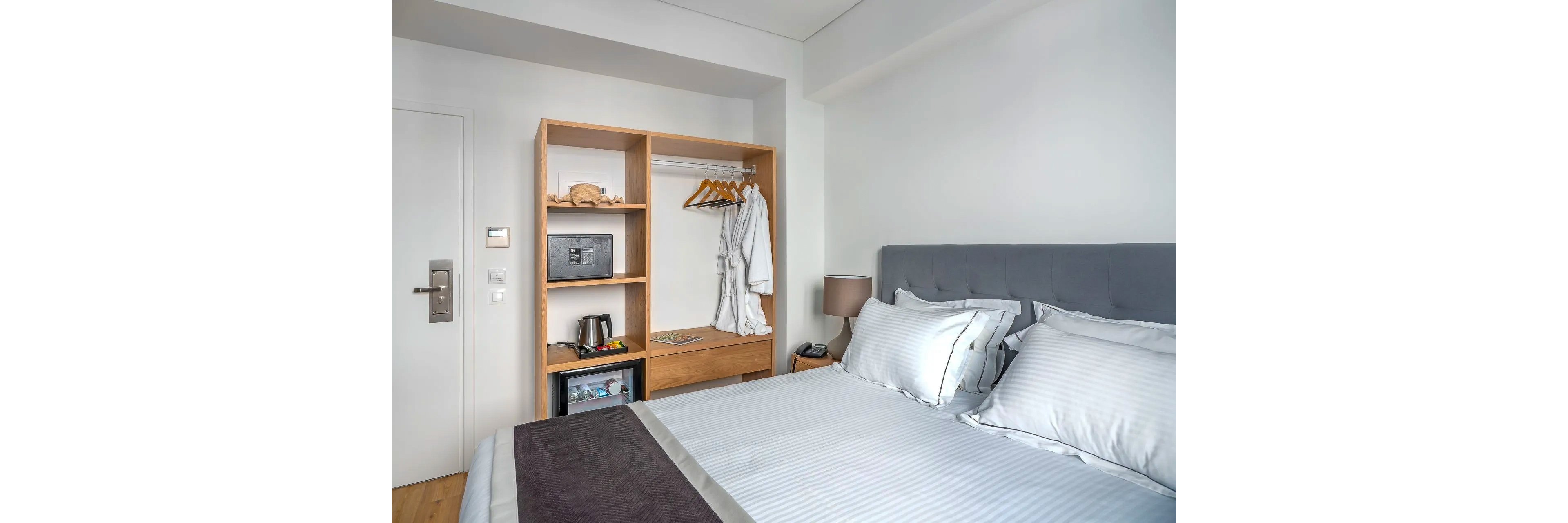 Glyfada Riviera Hotel