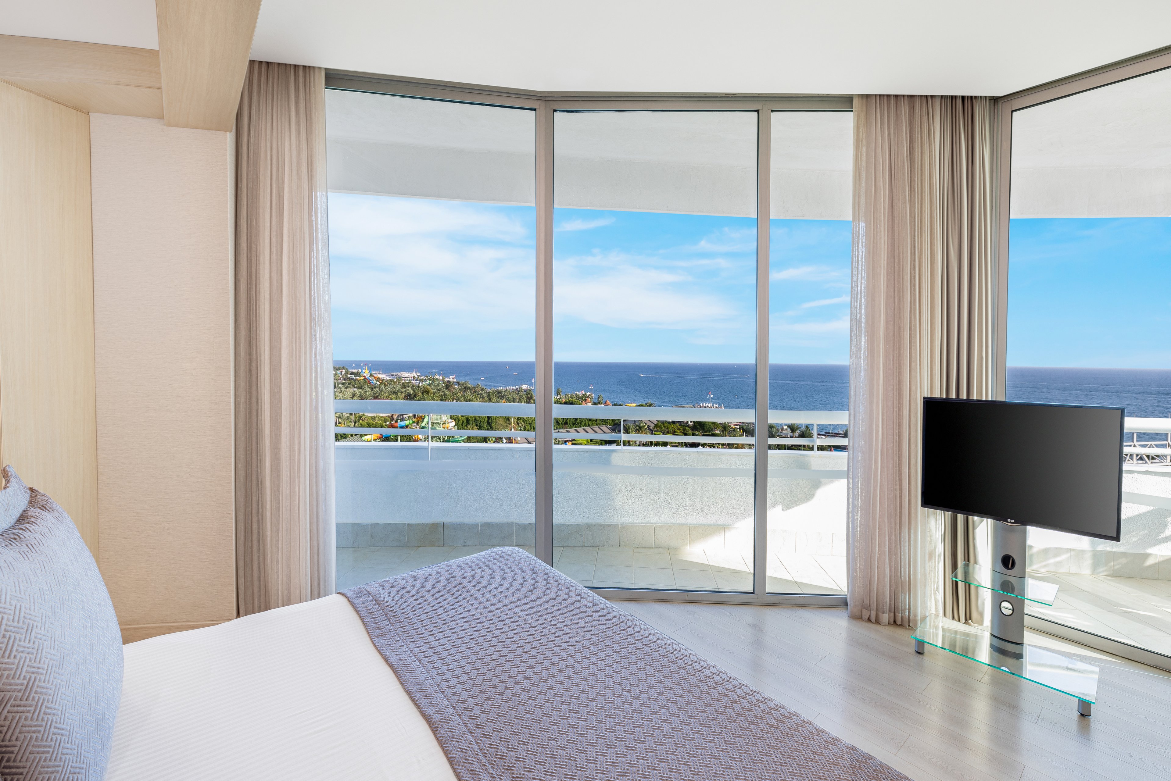 Concorde Deluxe Resort