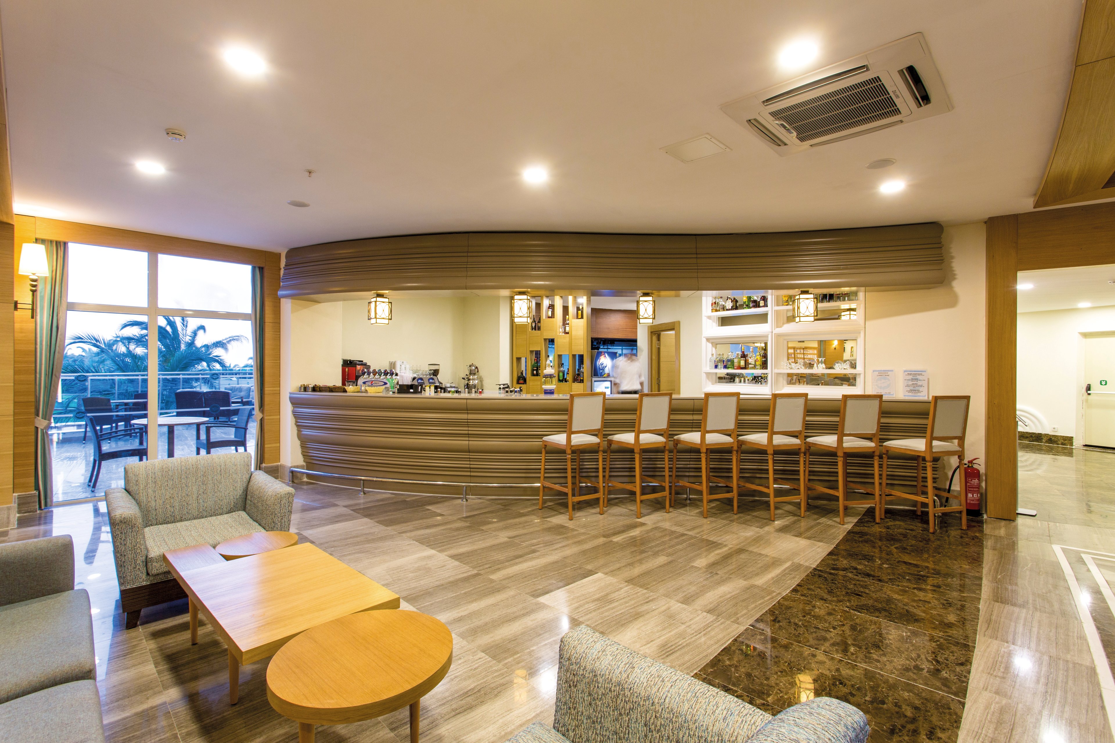 Sherwood Exclusive Lara