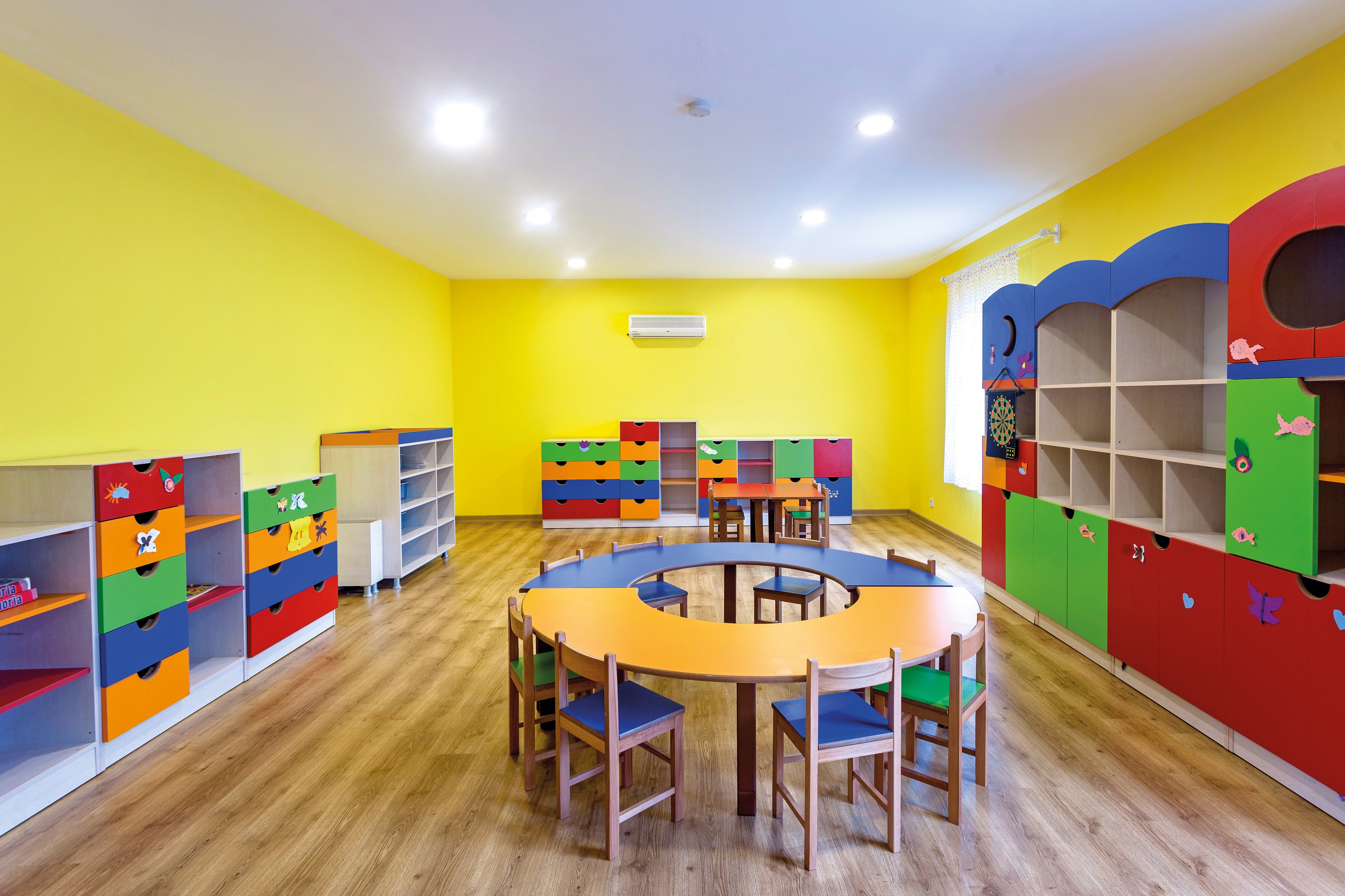 Sherwood Exclusive Lara