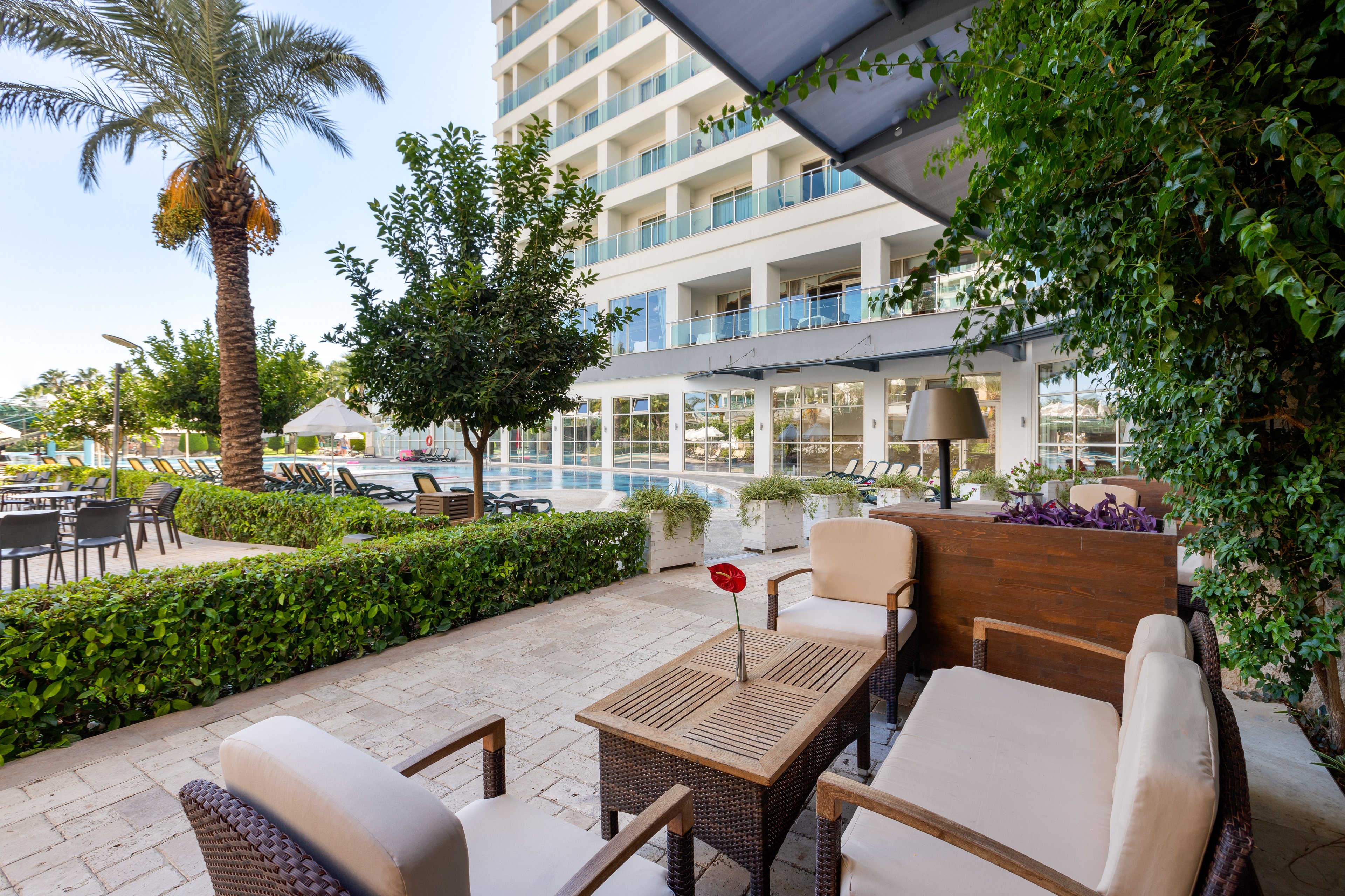 Sherwood Exclusive Lara