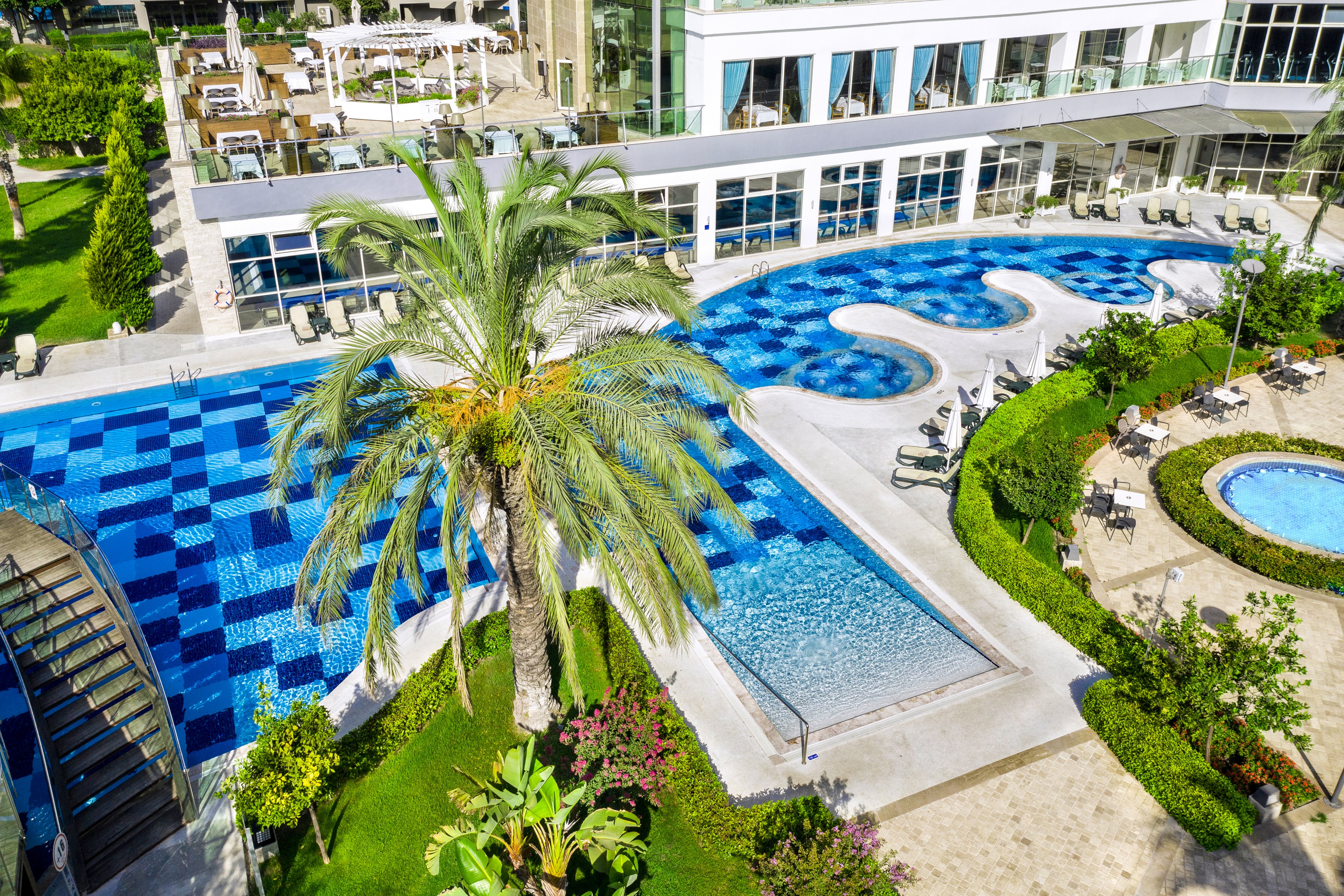 Sherwood Exclusive Lara