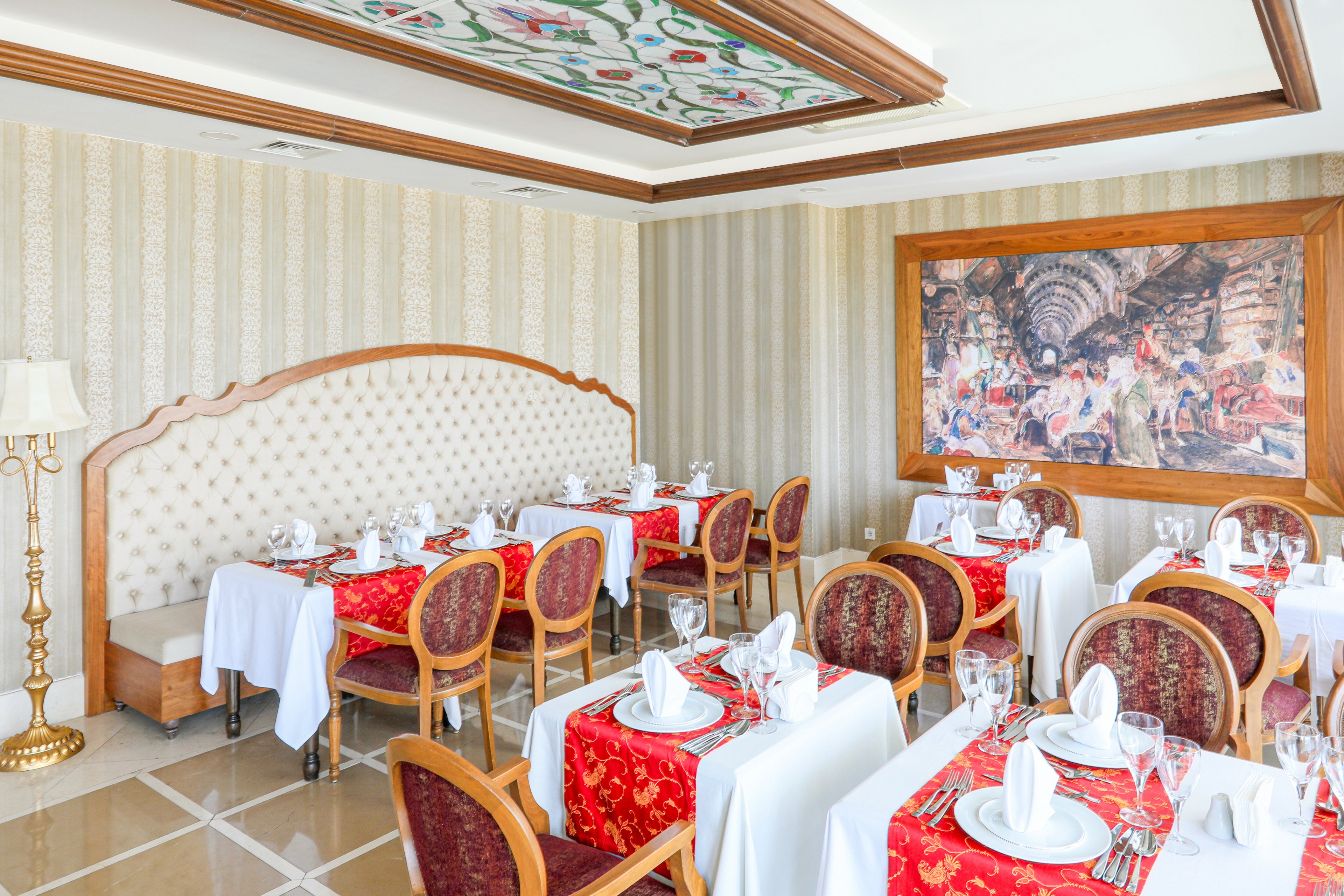 Sherwood Exclusive Lara