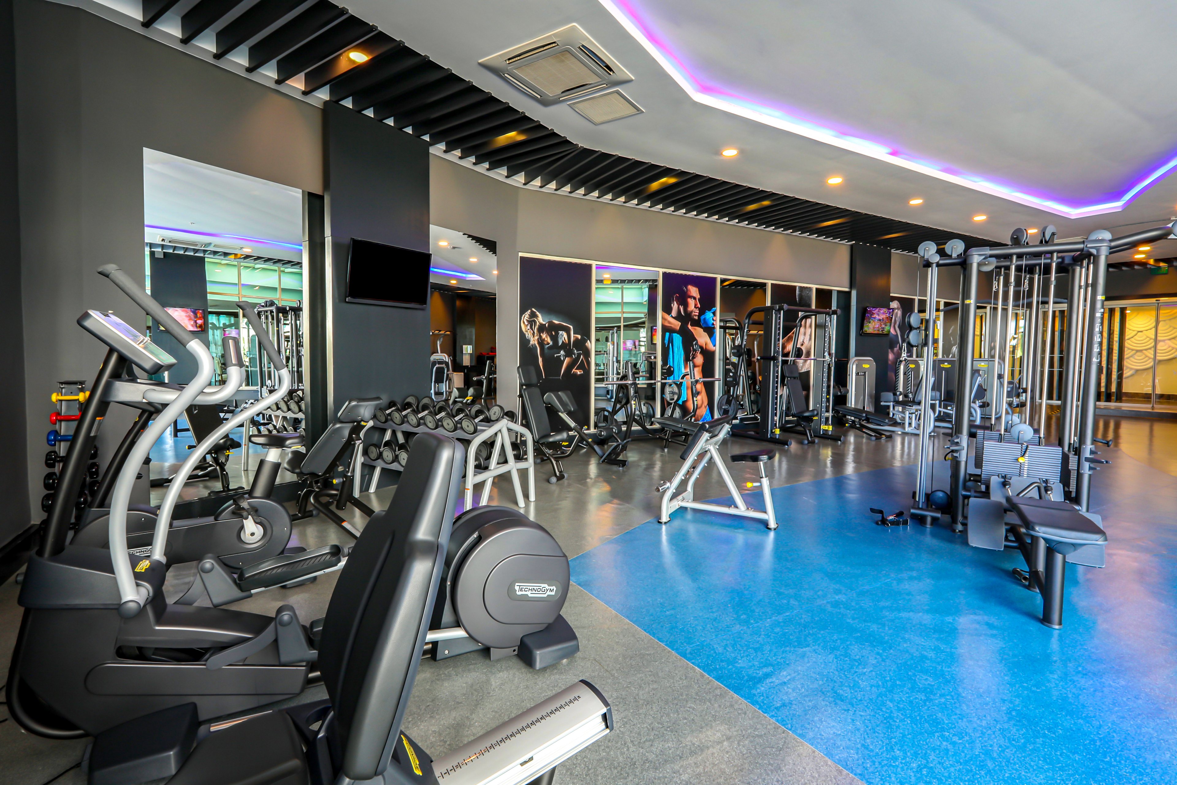 Sherwood Exclusive Lara