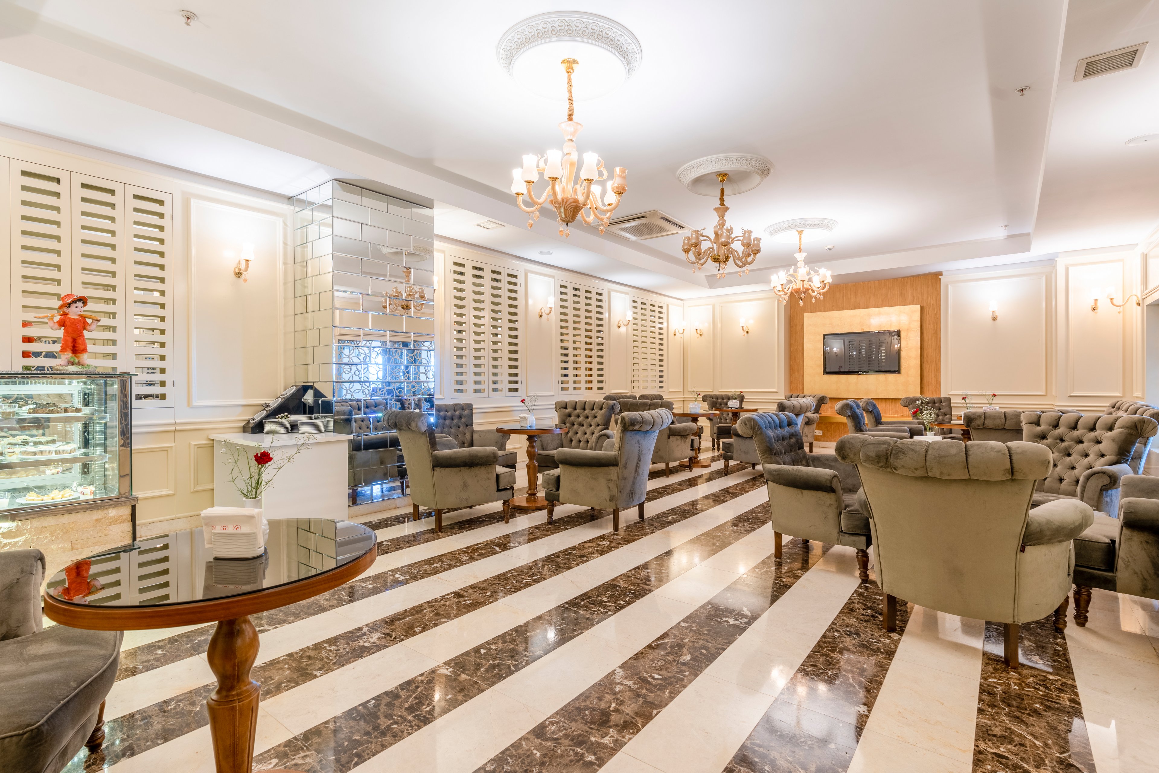 Saturn Palace Resort