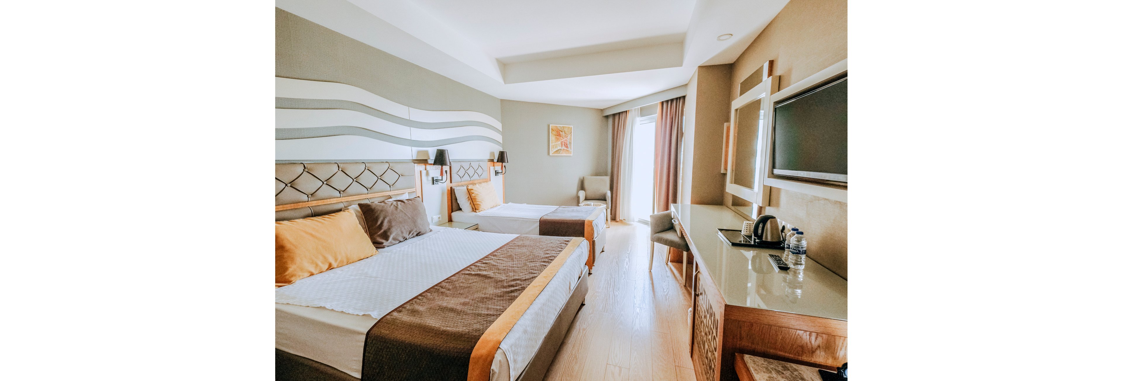 Saturn Palace Resort