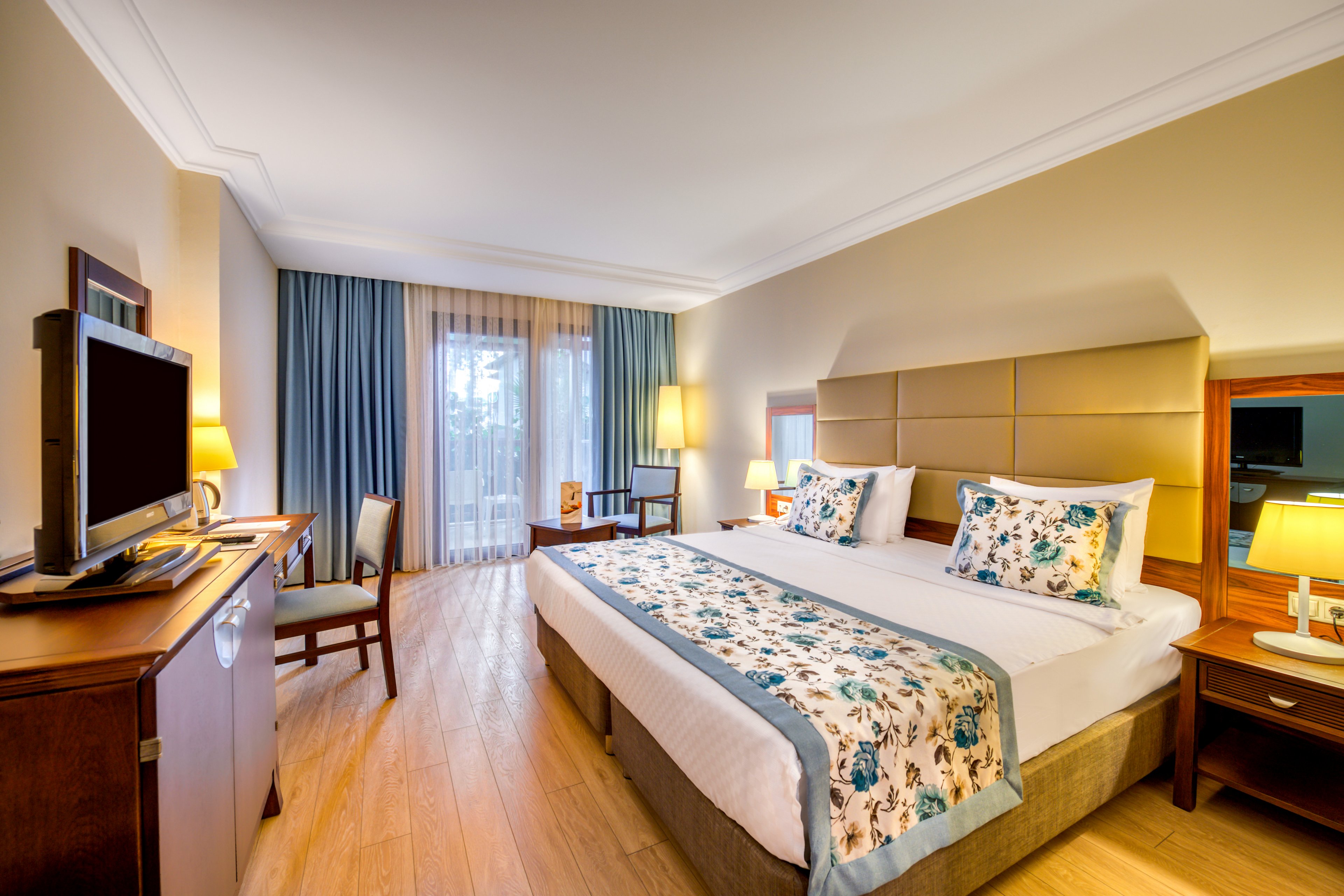 Seven Seas Hotel Life