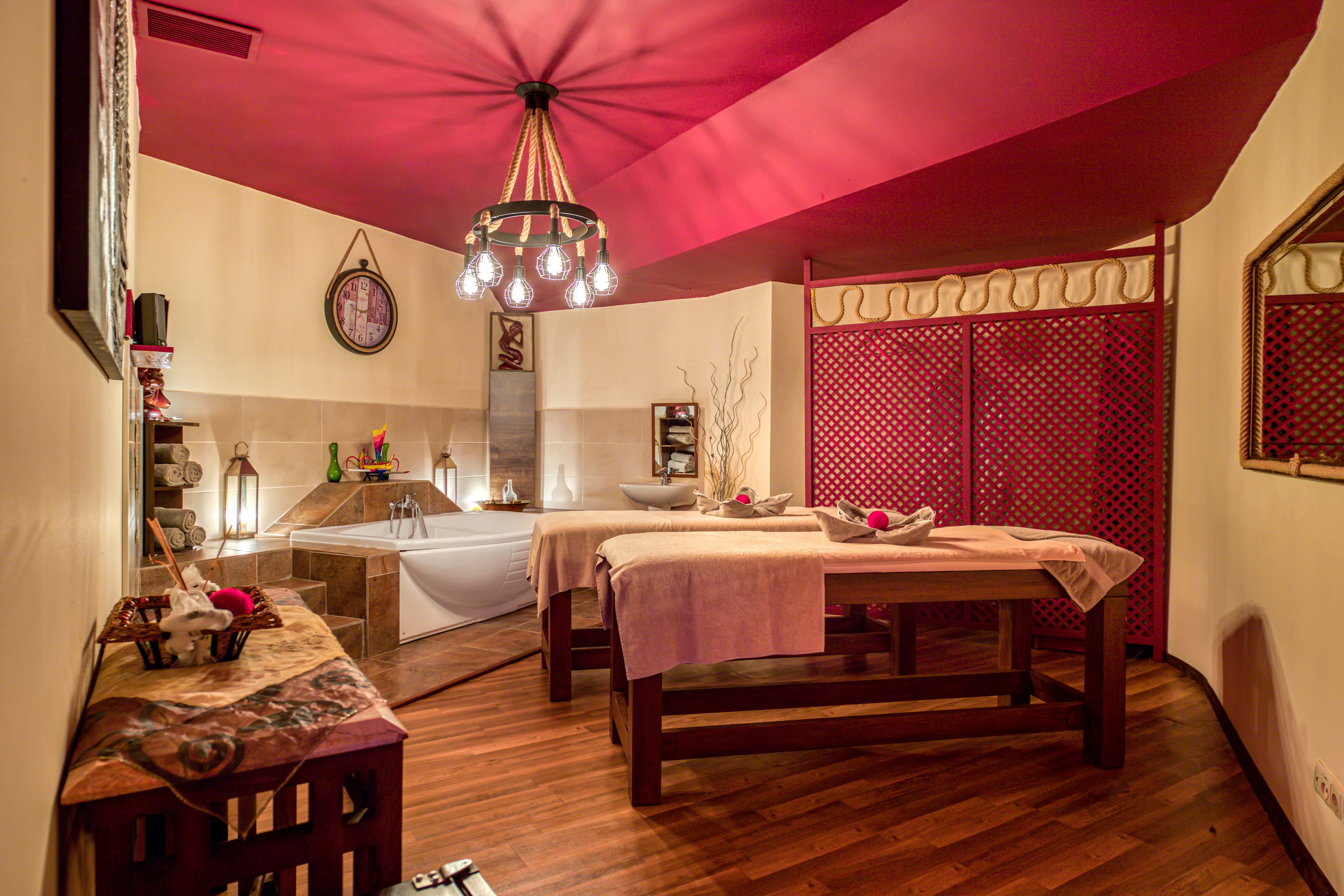 Seven Seas Hotel Life