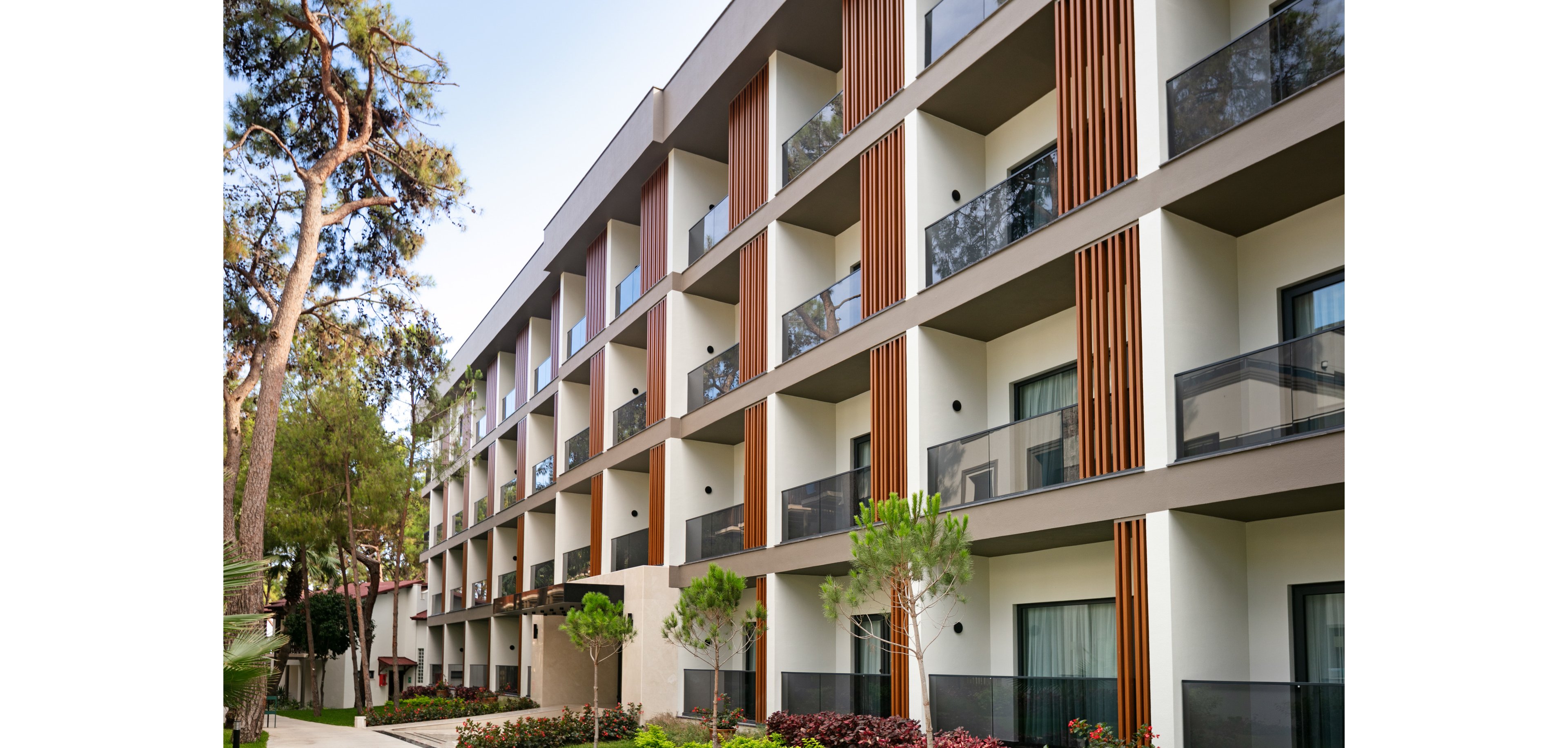 Seven Seas Hotel Life