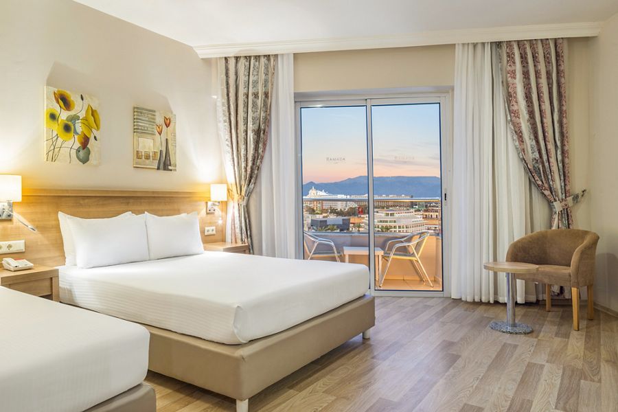 Ramada Resort Lara 5